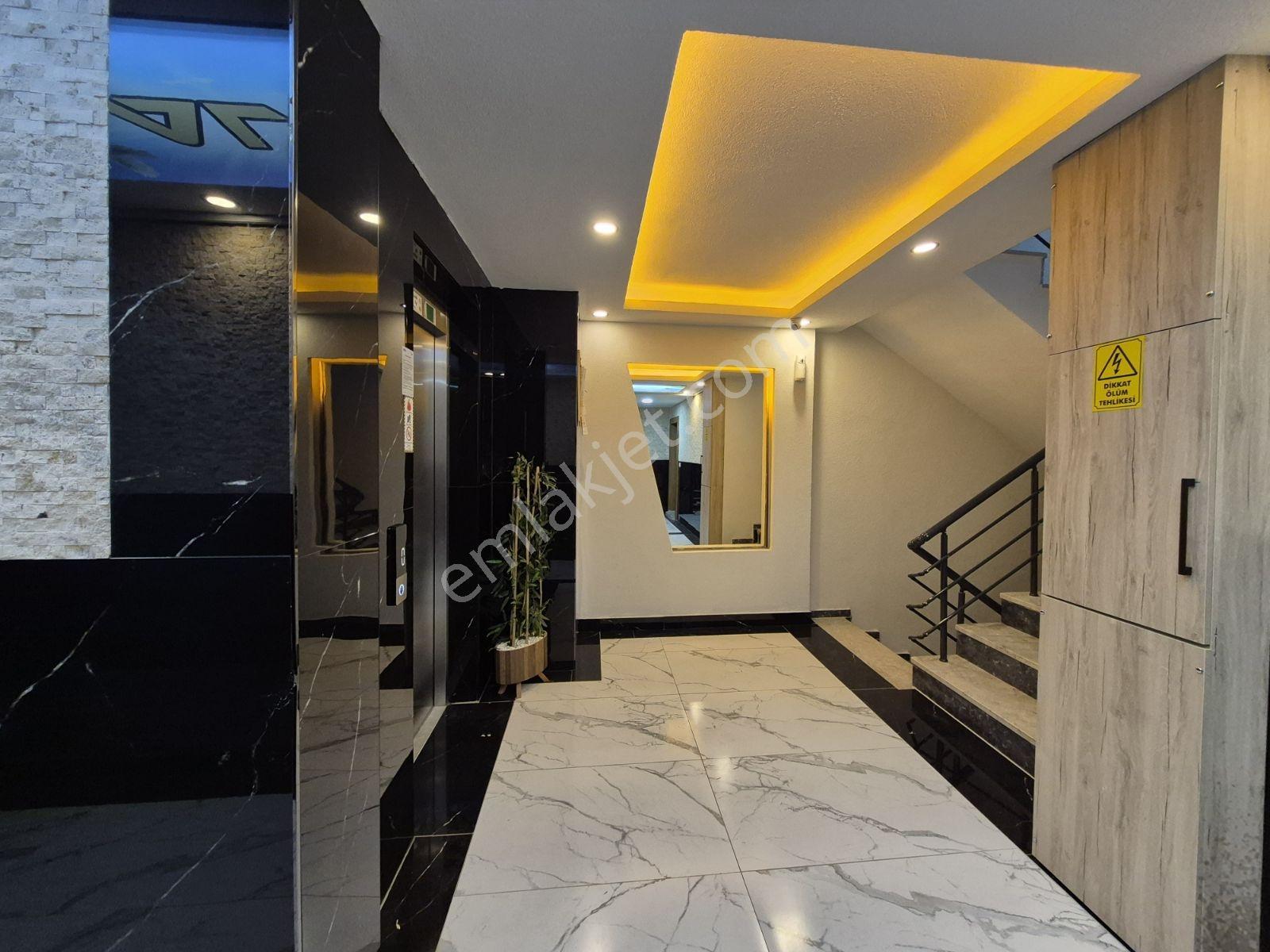 Ayvalık Altınova Merkez'de 2+1 Kiralık Sıfır Daire - Görsel 13