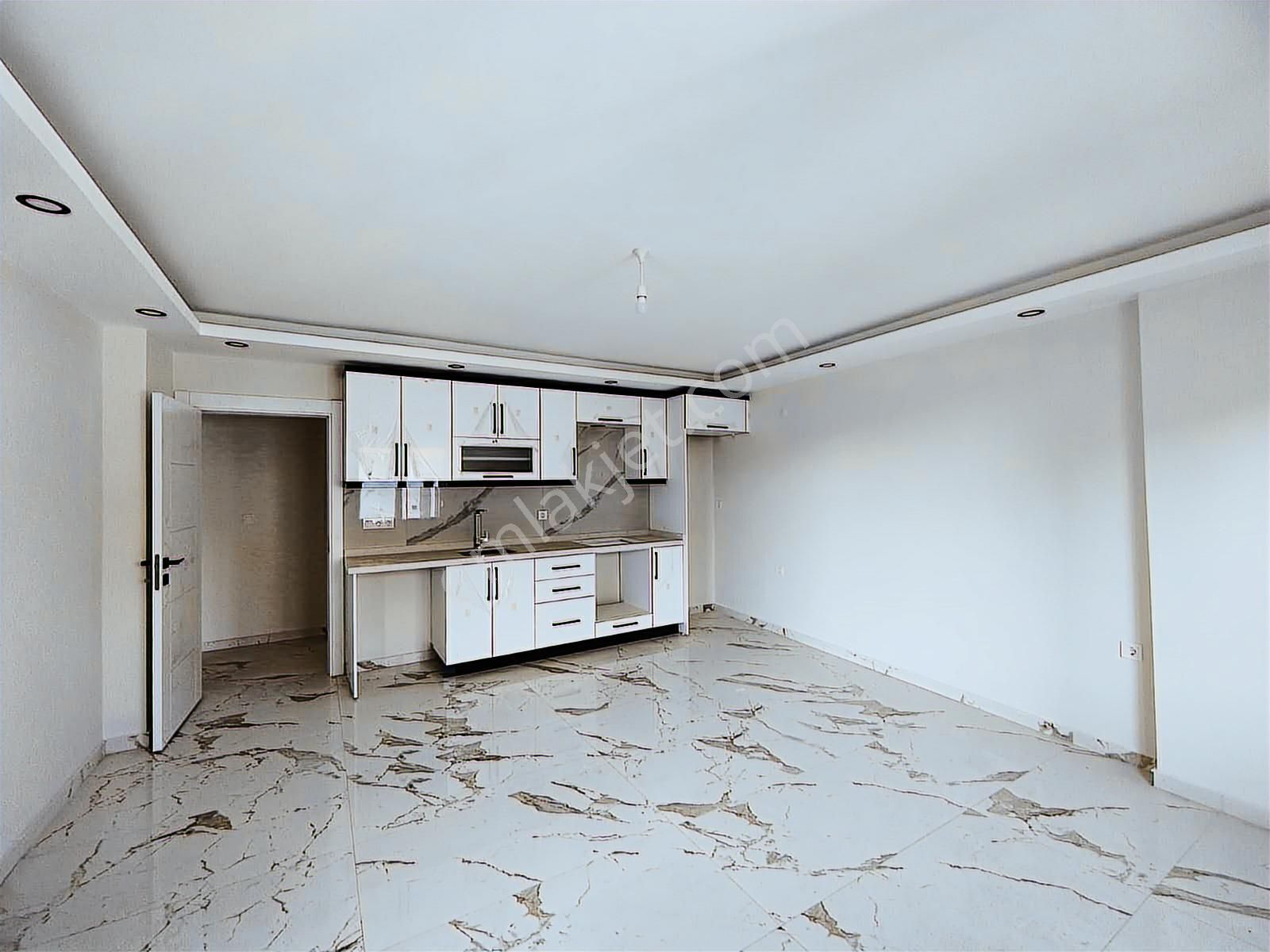 Ayvalık Altınova Merkez'de 2+1 Kiralık Sıfır Daire - Görsel 14