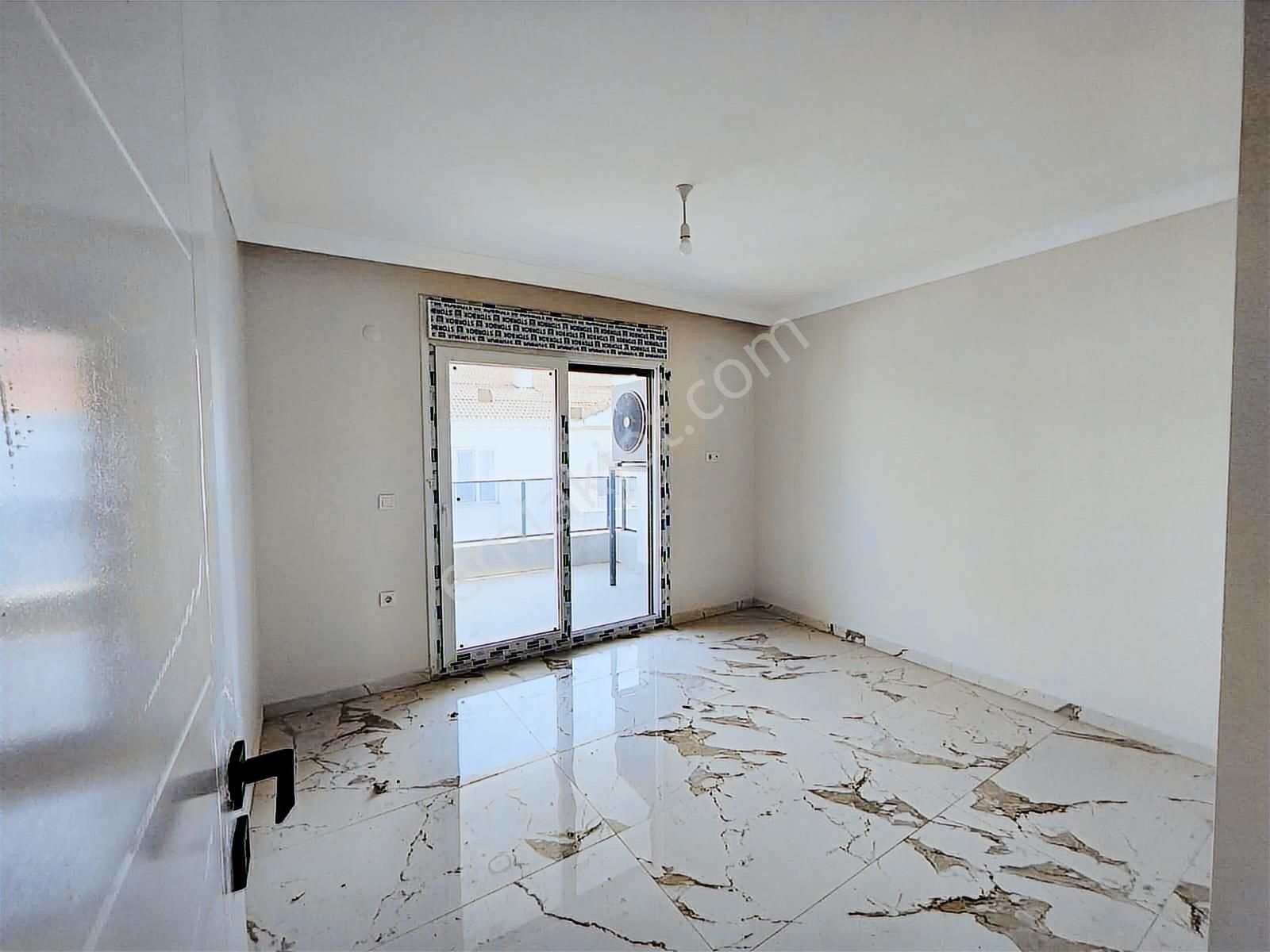 Ayvalık Altınova Merkez'de 2+1 Kiralık Sıfır Daire - Görsel 3