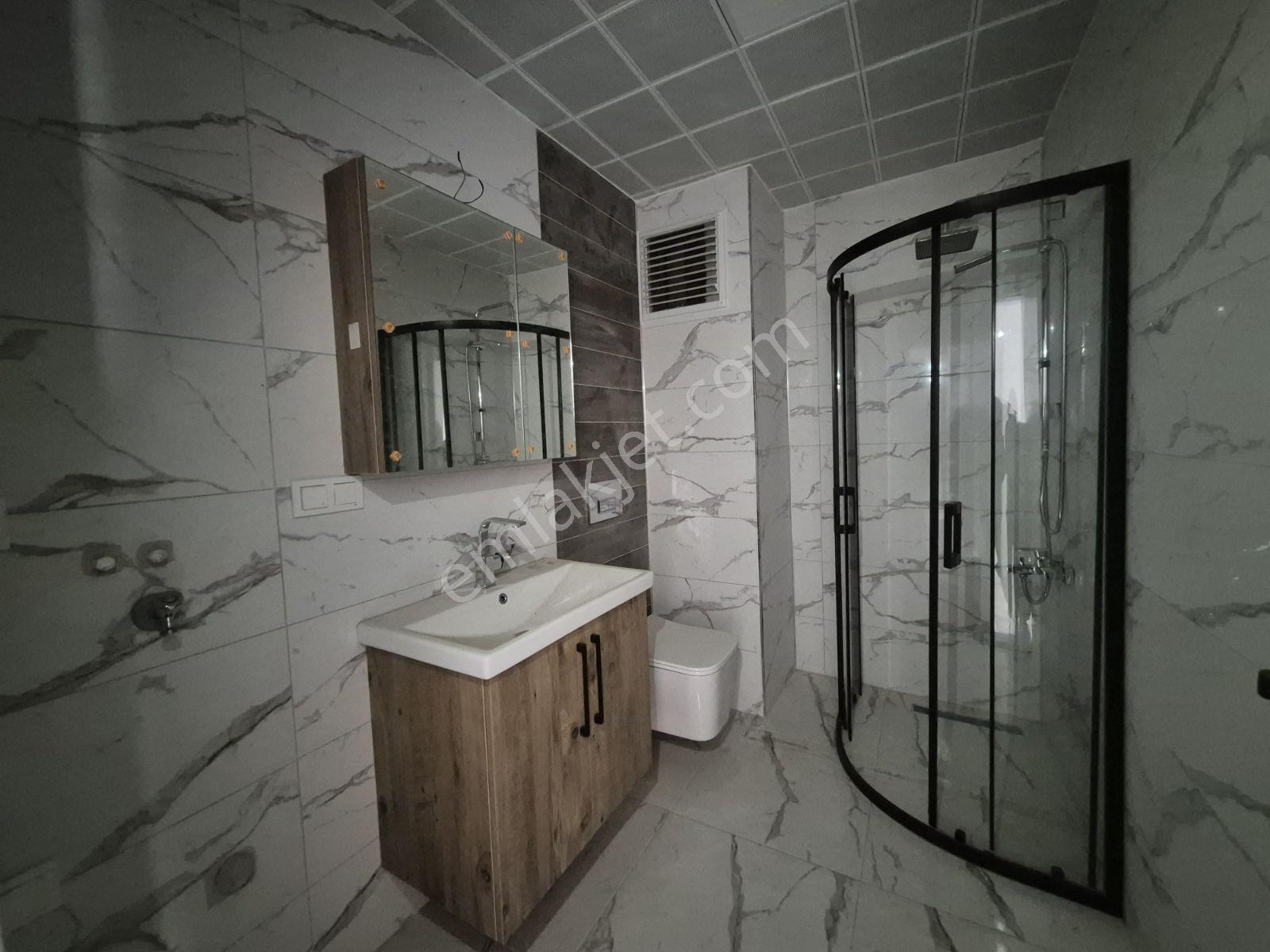 Ayvalık Altınova Merkez'de 2+1 Kiralık Sıfır Daire - Görsel 9