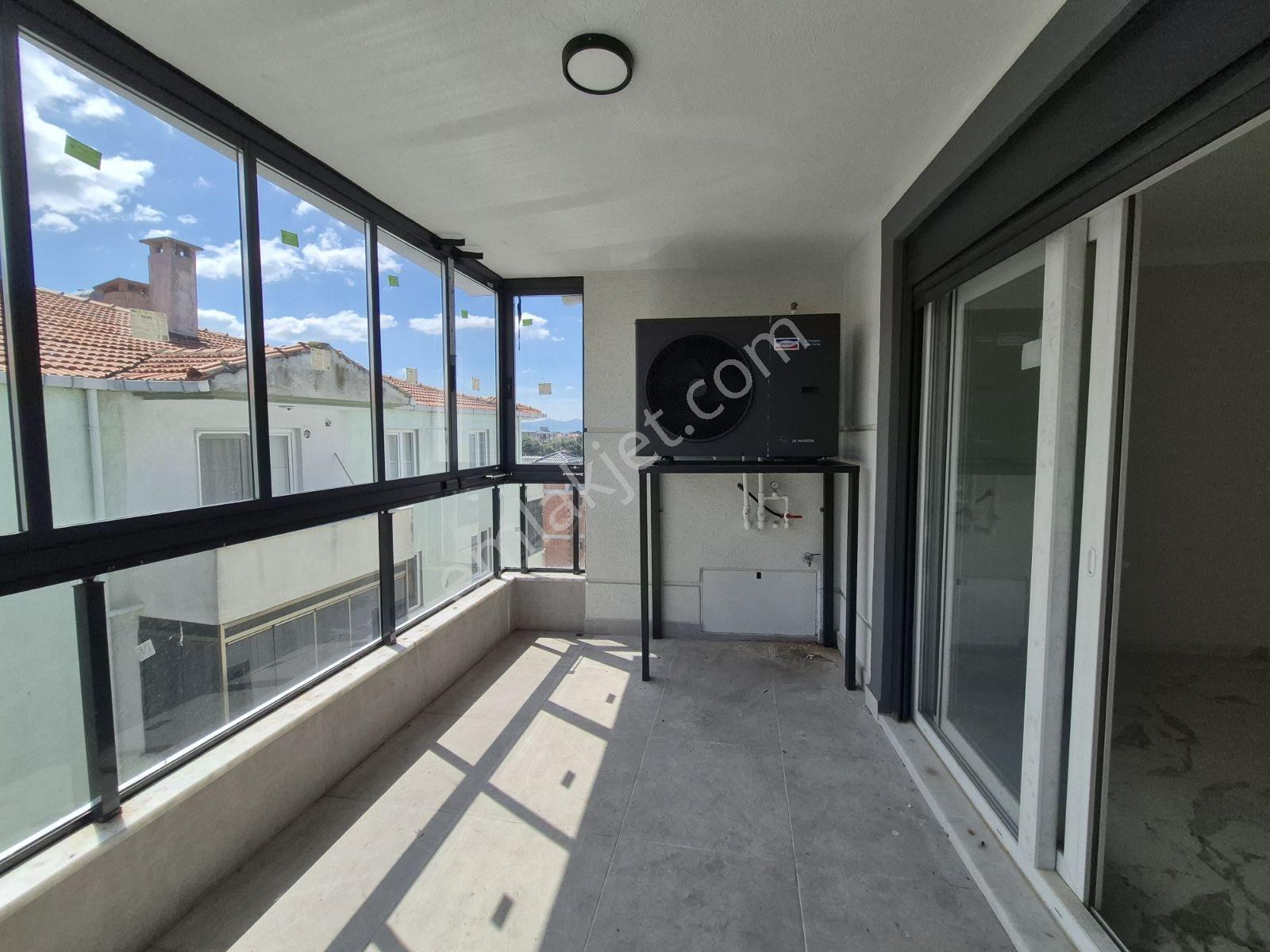 Ayvalık Altınova Merkez'de 2+1 Kiralık Sıfır Daire - Görsel 16