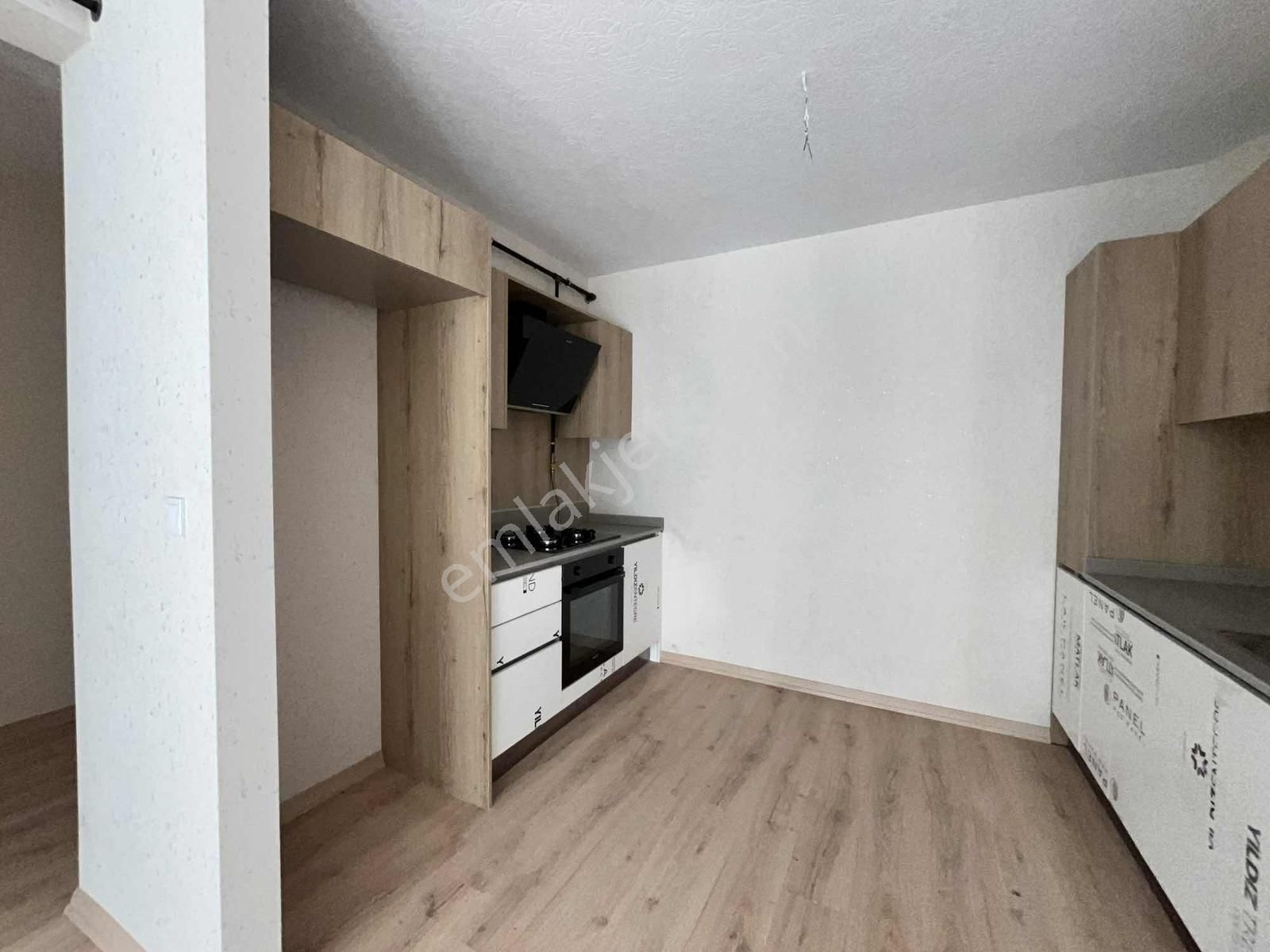 Prestıj Yeni Hayat Sitesinde Ön Cephe 2+1 Kiralık Daire - Görsel 31
