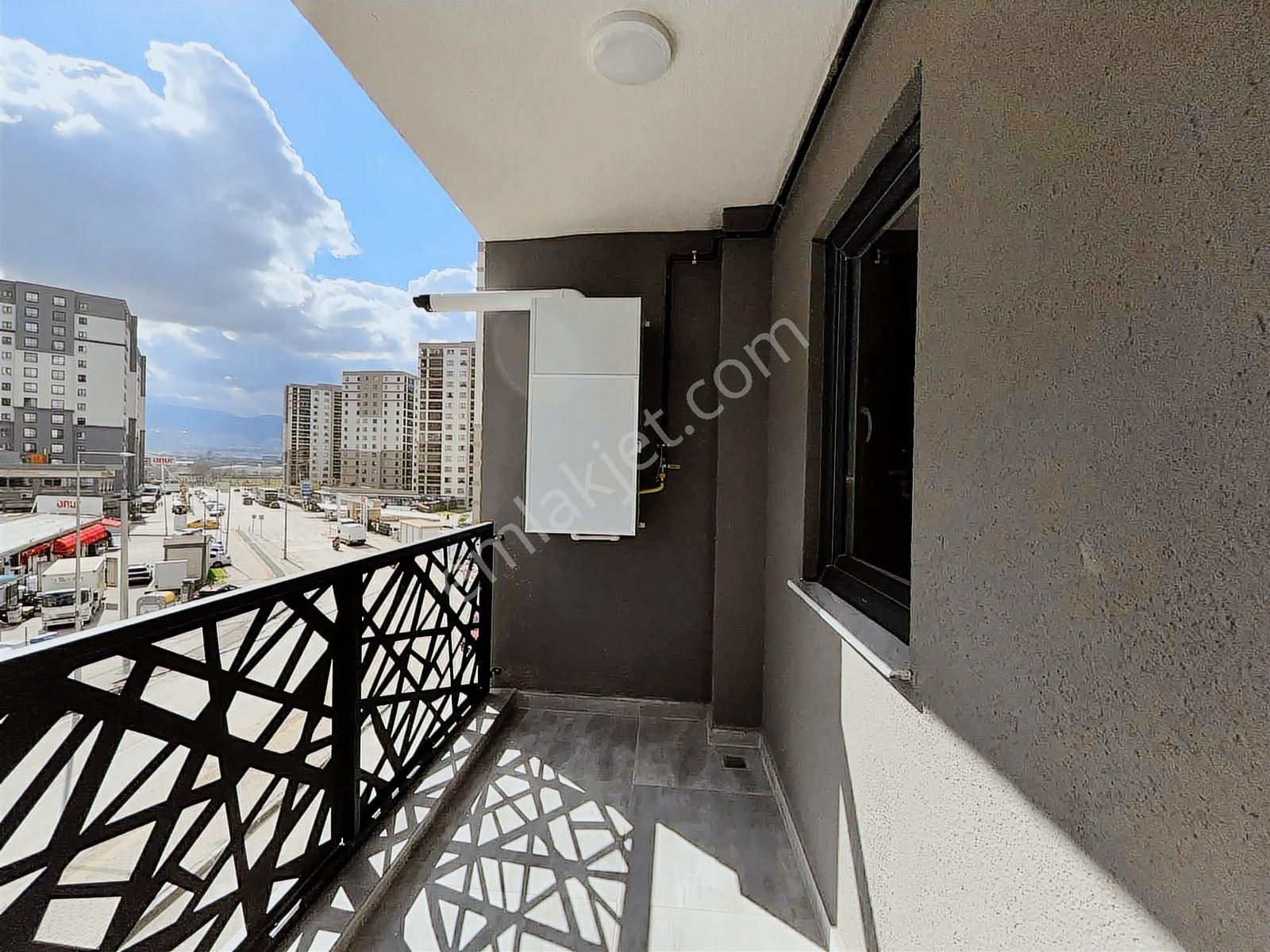 Prestıj Yeni Hayat Sitesinde Ön Cephe 2+1 Kiralık Daire - Görsel 27