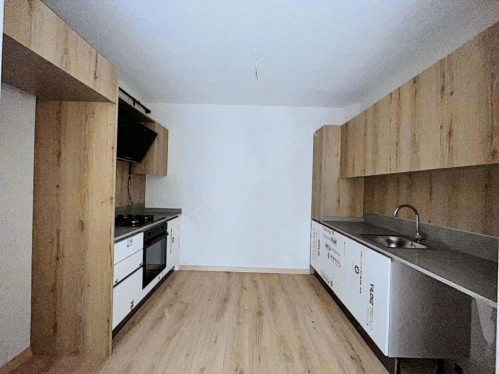 Prestıj Yeni Hayat Sitesinde Ön Cephe 2+1 Kiralık Daire