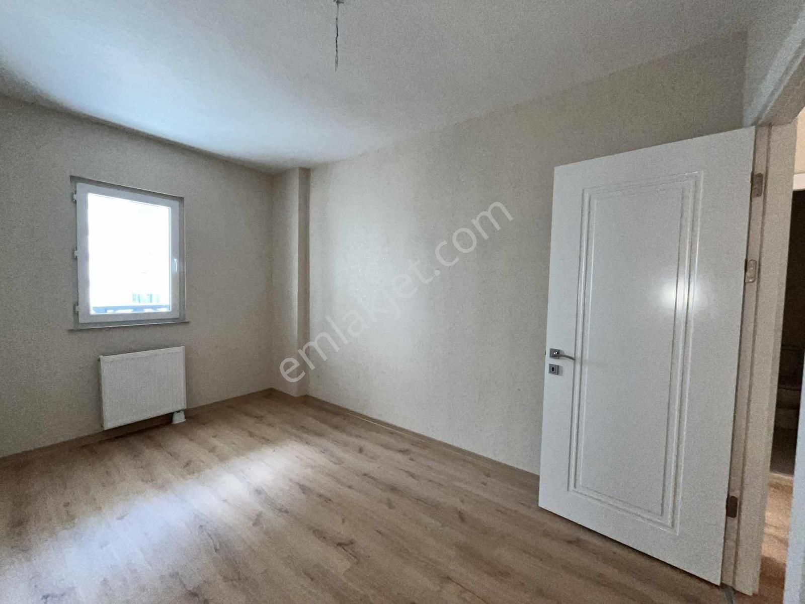 Prestıj Yeni Hayat Sitesinde Ön Cephe 2+1 Kiralık Daire - Görsel 3