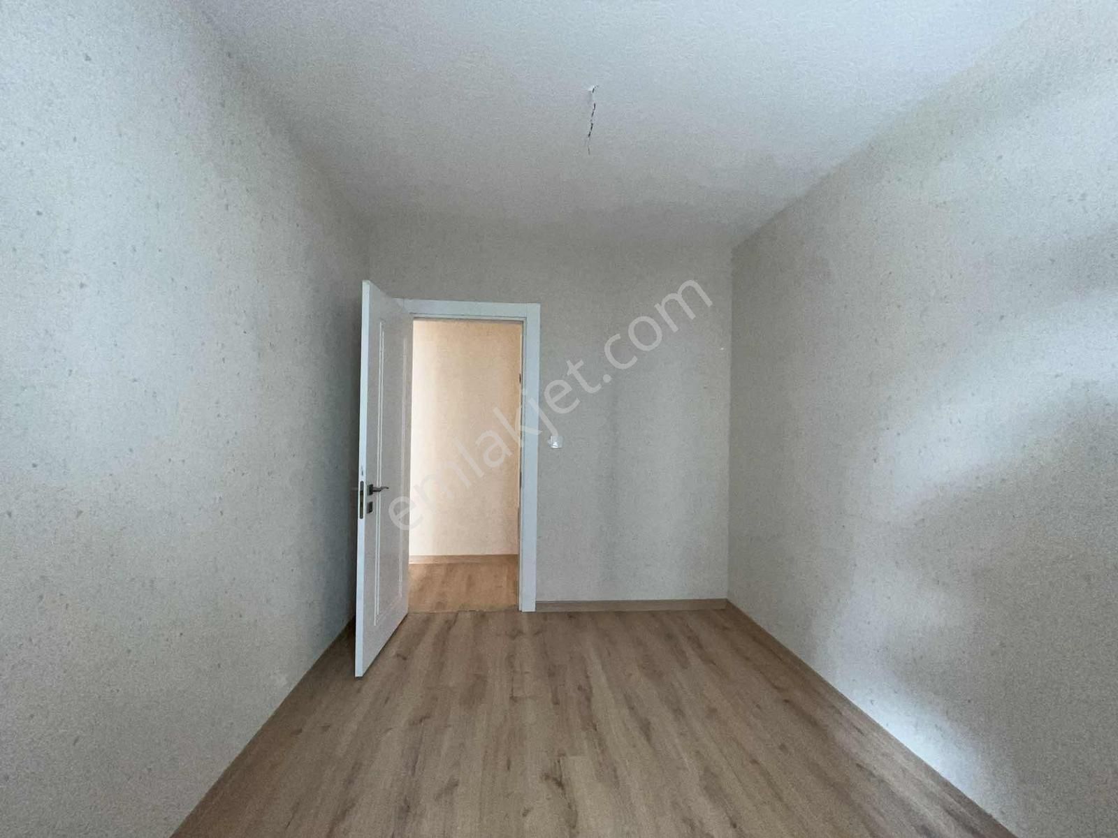 Prestıj Yeni Hayat Sitesinde Ön Cephe 2+1 Kiralık Daire - Görsel 19