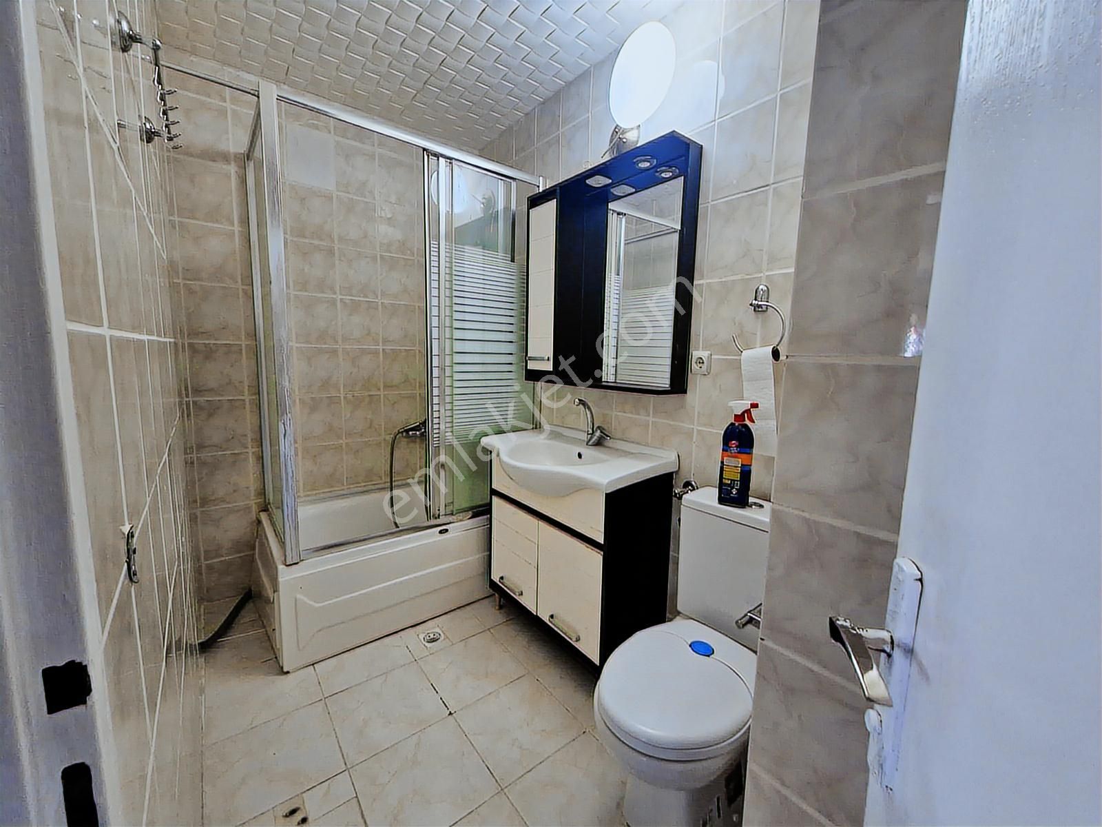 İzmir Çiğli Harmandalı Cumhuriyet Mh 3+1 Kiralık Daire Cb Ph - Görsel 3