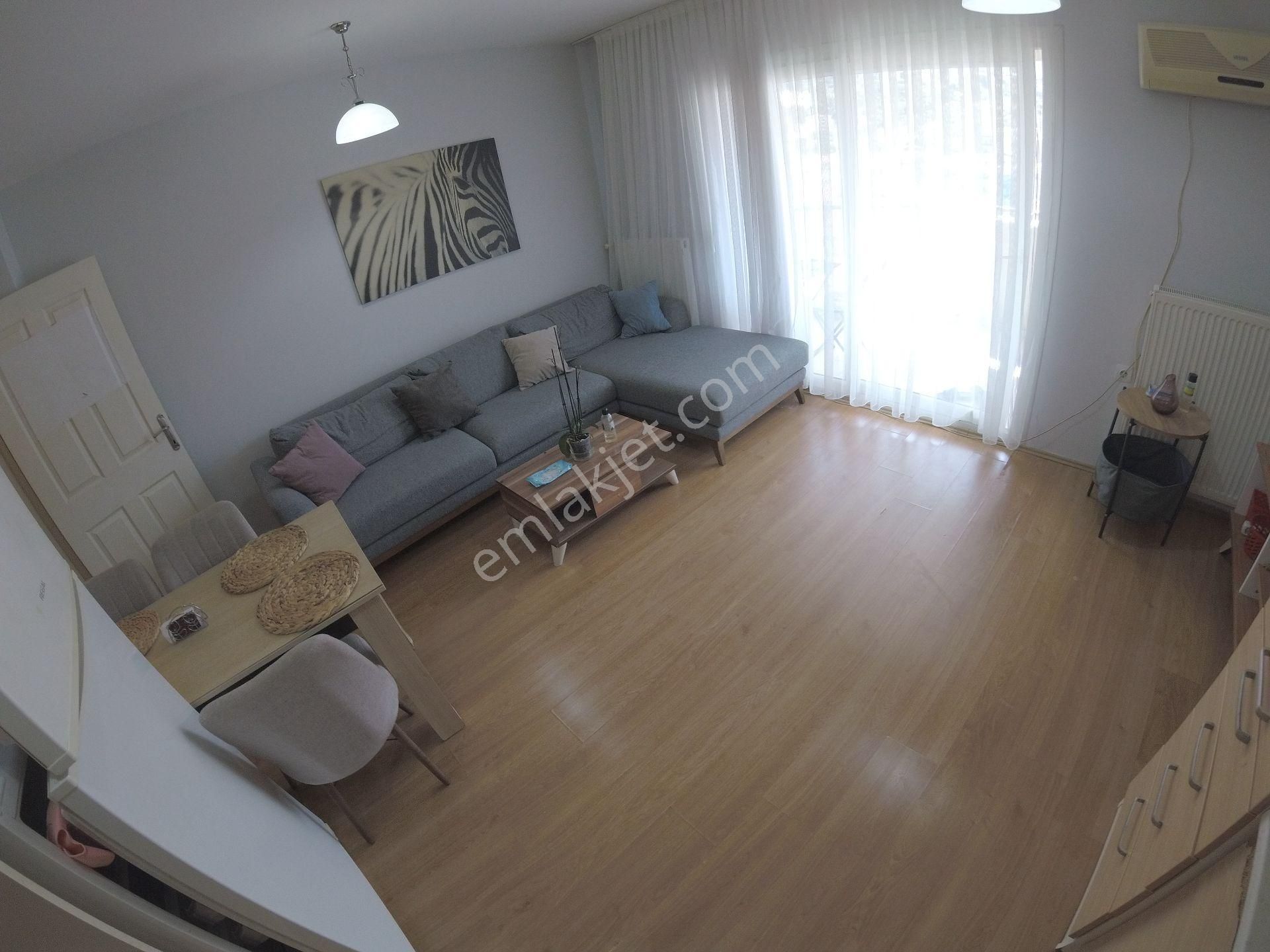 Narlıdere Yenikalede Kiralık Eşyalı Daire 2+1 Sitede O.parklı - Görsel 9