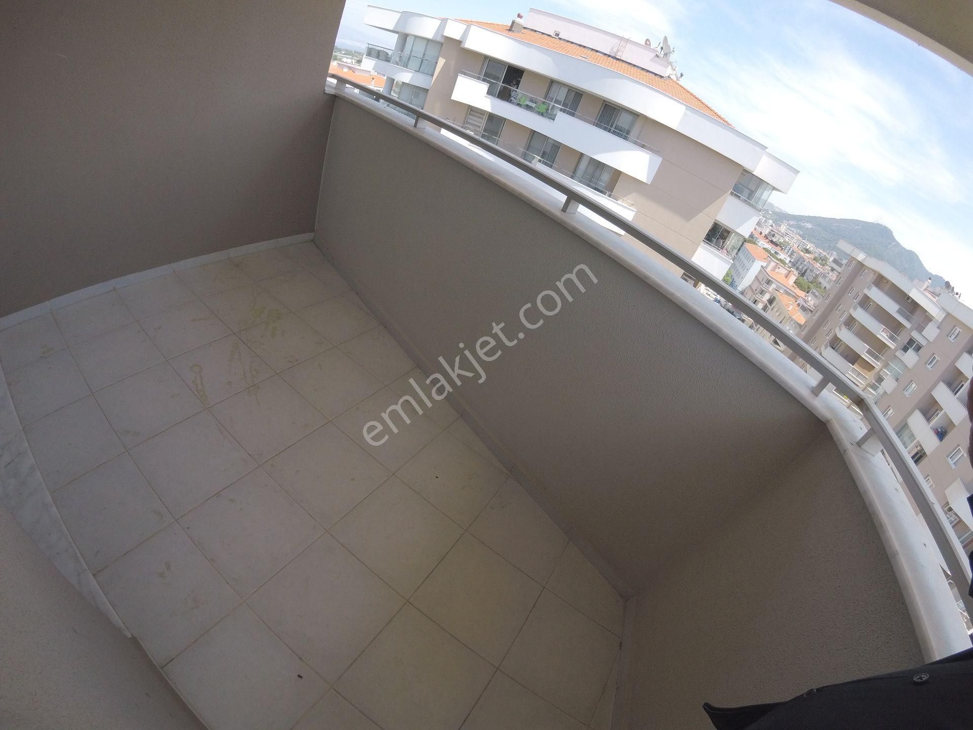 Narlıdere Yenikalede Kiralık Eşyalı Daire 2+1 Sitede O.parklı - Görsel 32