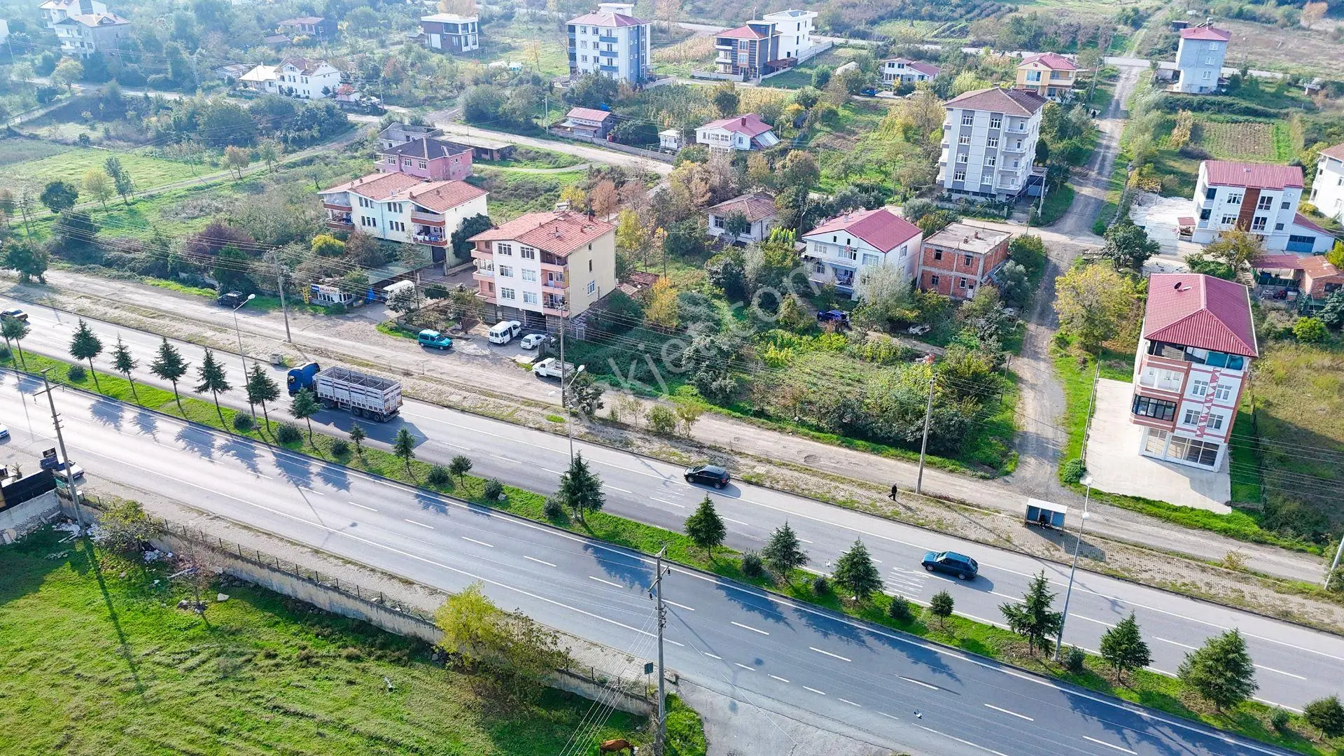 Anayola Cephe 5 Kat 1.75 Emsal %35 Taks Arsa