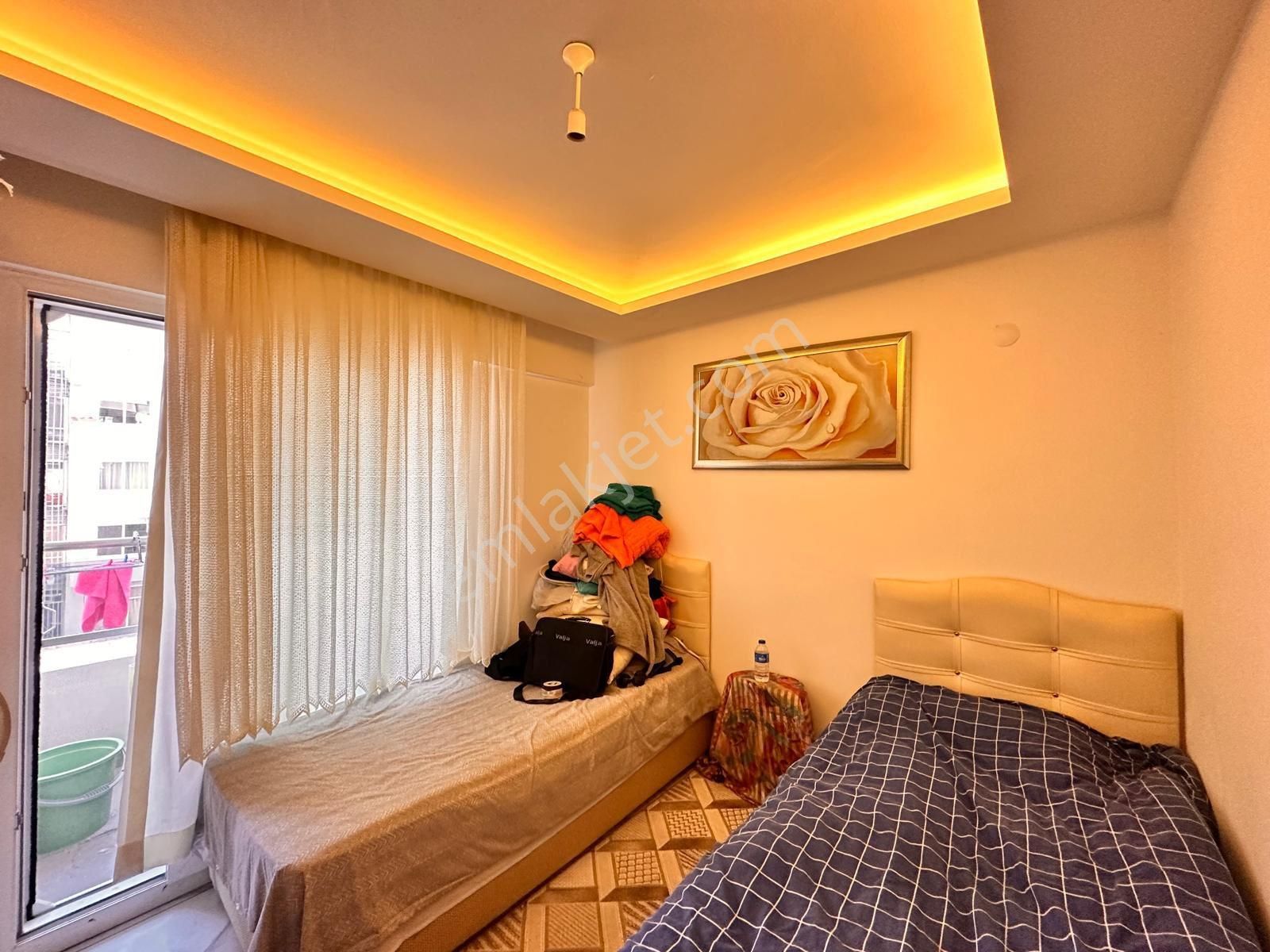 Kuşadasında Şehir Merkezinde Denize Yürüme Mesafesinde Acil Satılık 2 Artı 1 - Görsel 12