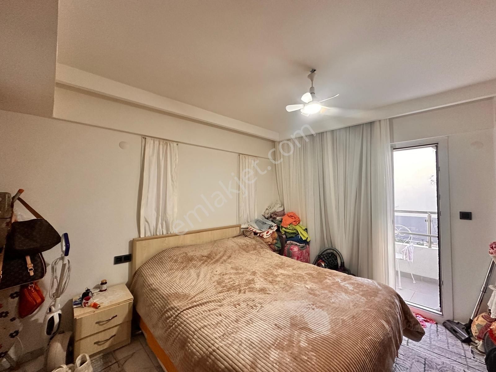 Kuşadasında Şehir Merkezinde Denize Yürüme Mesafesinde Acil Satılık 2 Artı 1 - Görsel 16