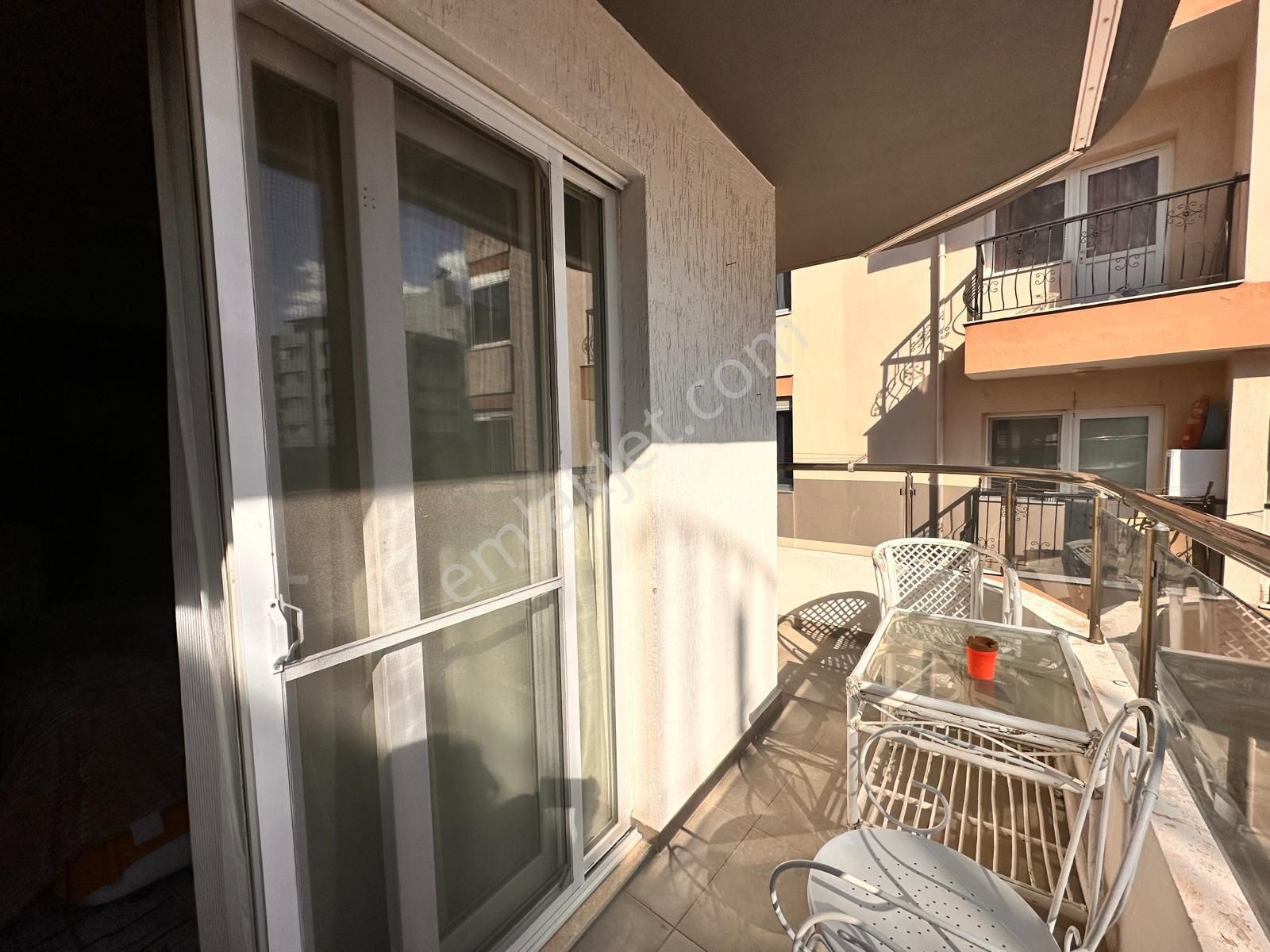 Kuşadasında Şehir Merkezinde Denize Yürüme Mesafesinde Acil Satılık 2 Artı 1 - Görsel 11