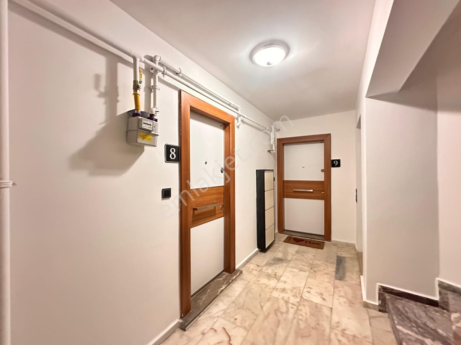 Kuşadasında Şehir Merkezinde Denize Yürüme Mesafesinde Acil Satılık 2 Artı 1 - Görsel 7