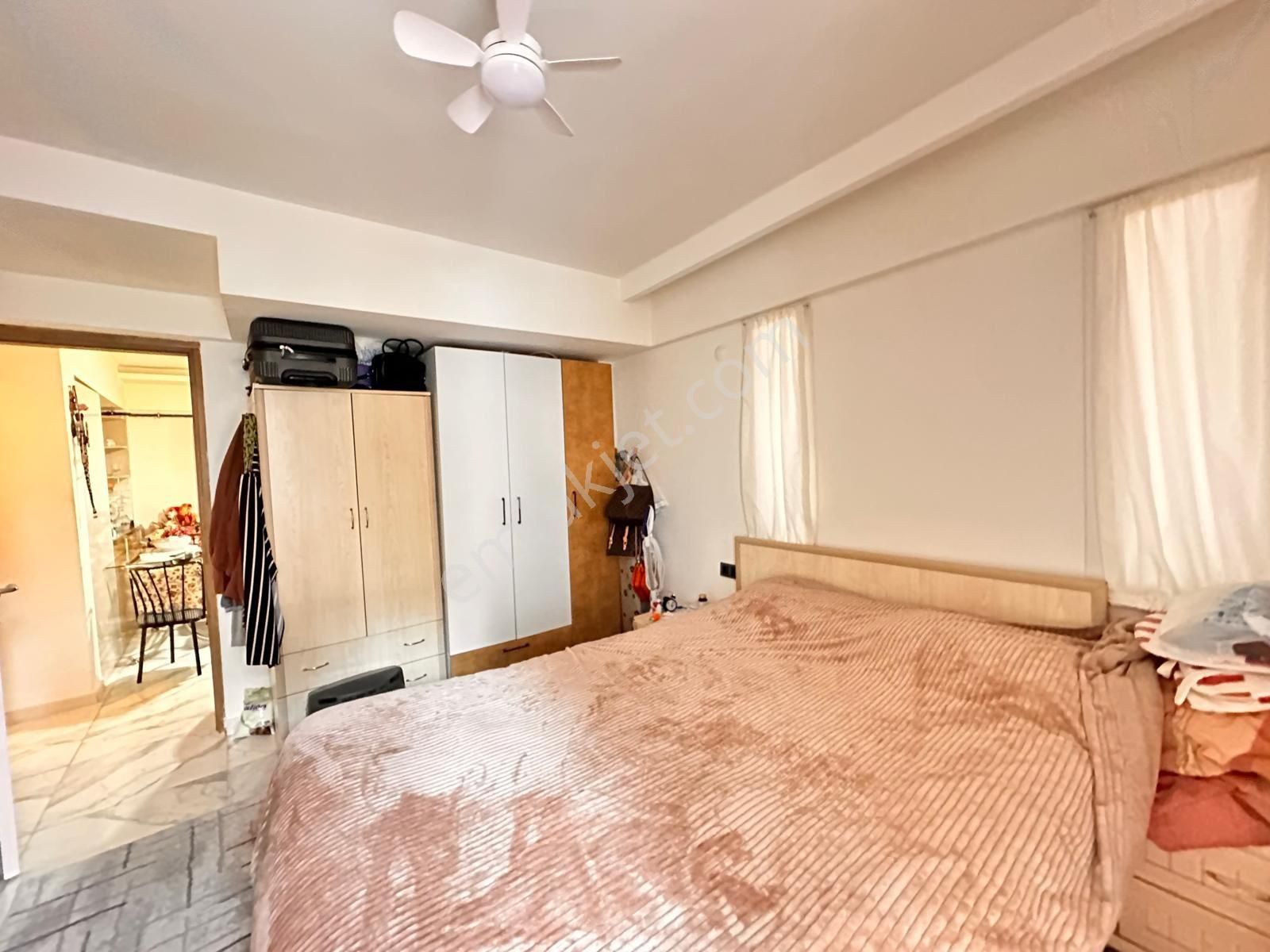 Kuşadasında Şehir Merkezinde Denize Yürüme Mesafesinde Acil Satılık 2 Artı 1 - Görsel 14