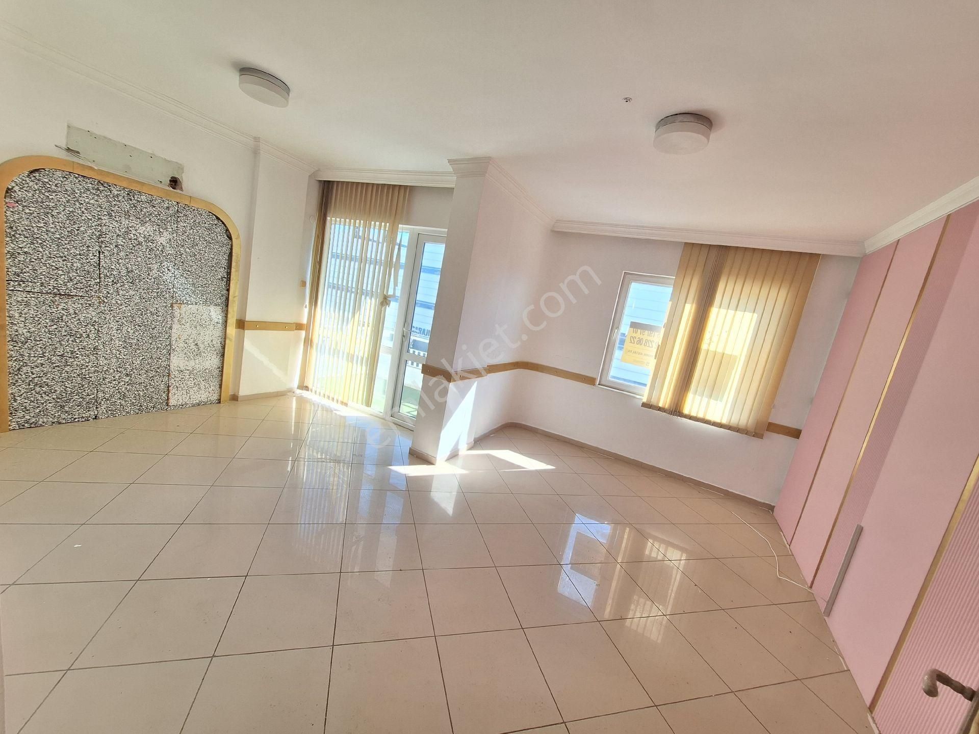 Antalya Muratpaşa Ali Çetinkaya Caddesi Üzernde Tramvay Durağı Önünde Kiralık 2+1 Ofis - Görsel 3