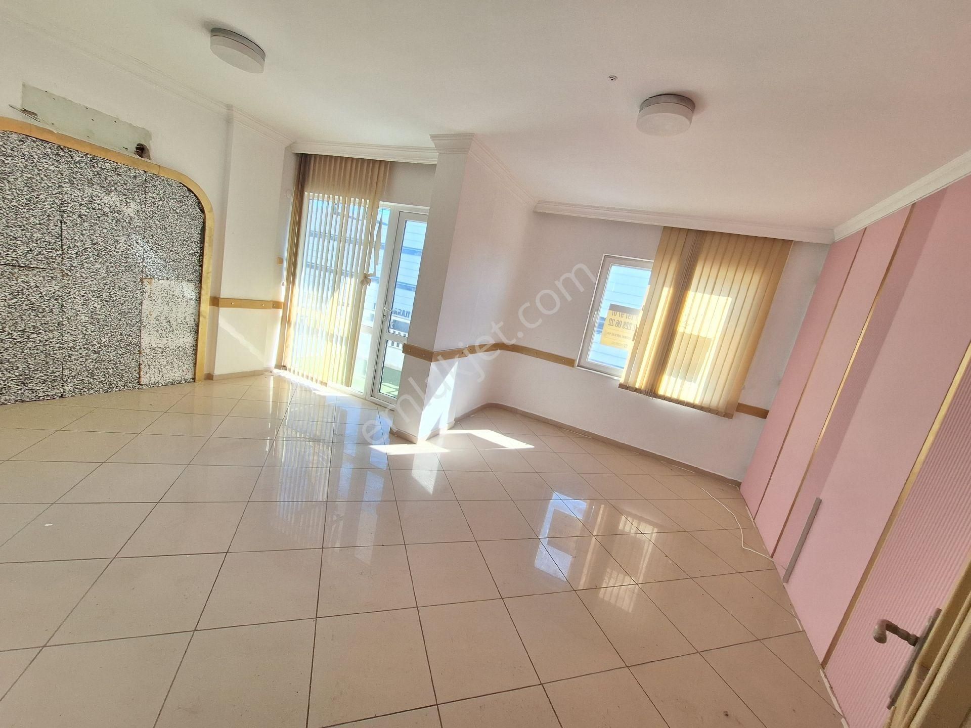 Antalya Muratpaşa Ali Çetinkaya Caddesi Üzernde Tramvay Durağı Önünde Kiralık 2+1 Ofis - Görsel 2