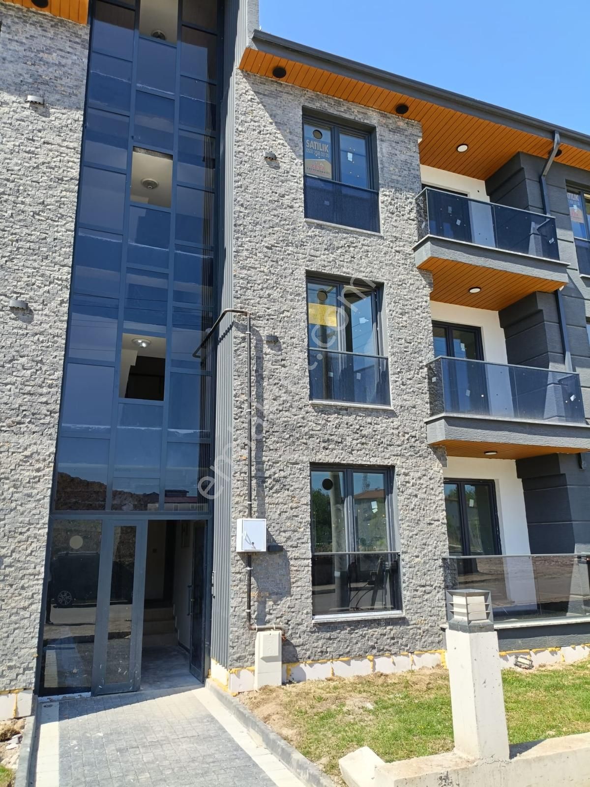 Sakarya Erenler Hafızlık Okulu Karşısı Sıfır 3+1 3.kat Satılık - Görsel 22