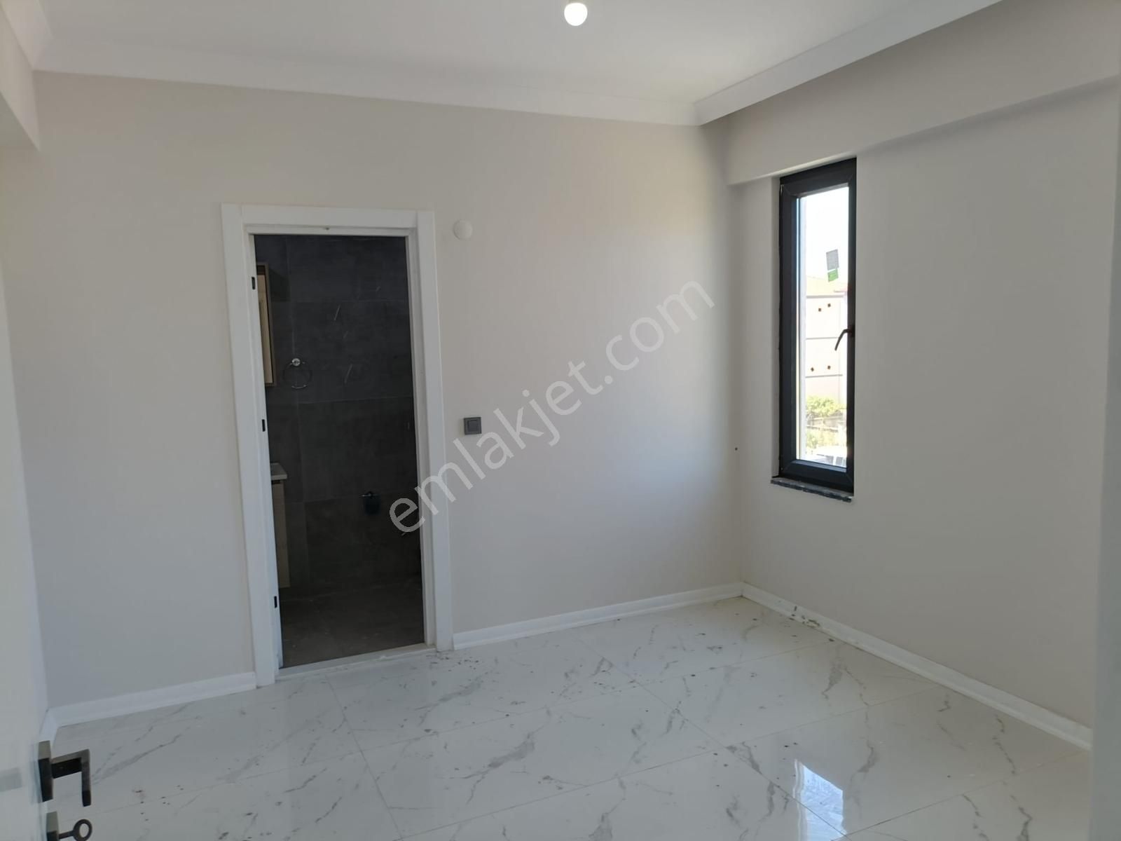 Sakarya Erenler Hafızlık Okulu Karşısı Sıfır 3+1 3.kat Satılık - Görsel 8