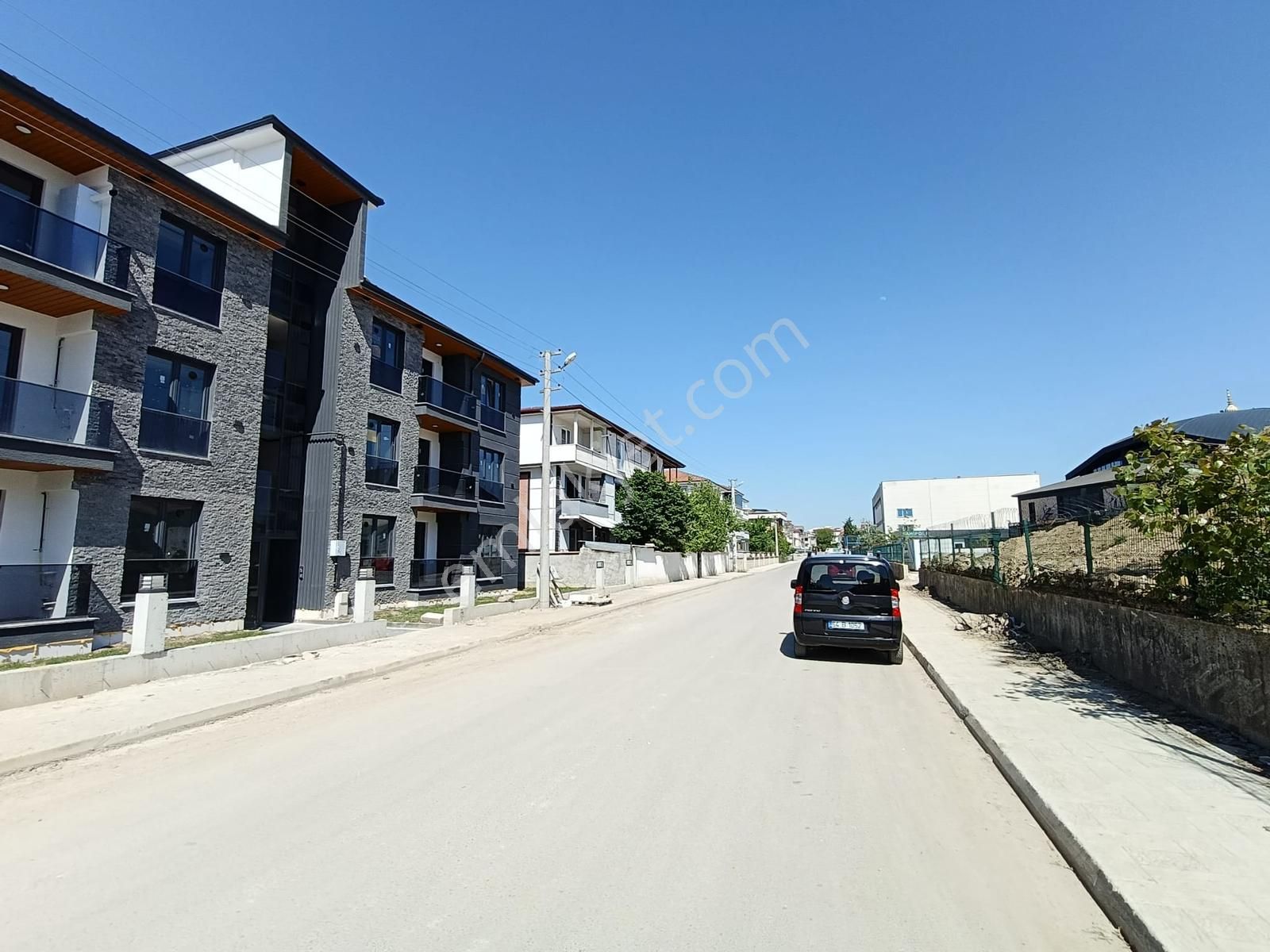 Sakarya Erenler Hafızlık Okulu Karşısı Sıfır 3+1 3.kat Satılık - Görsel 13