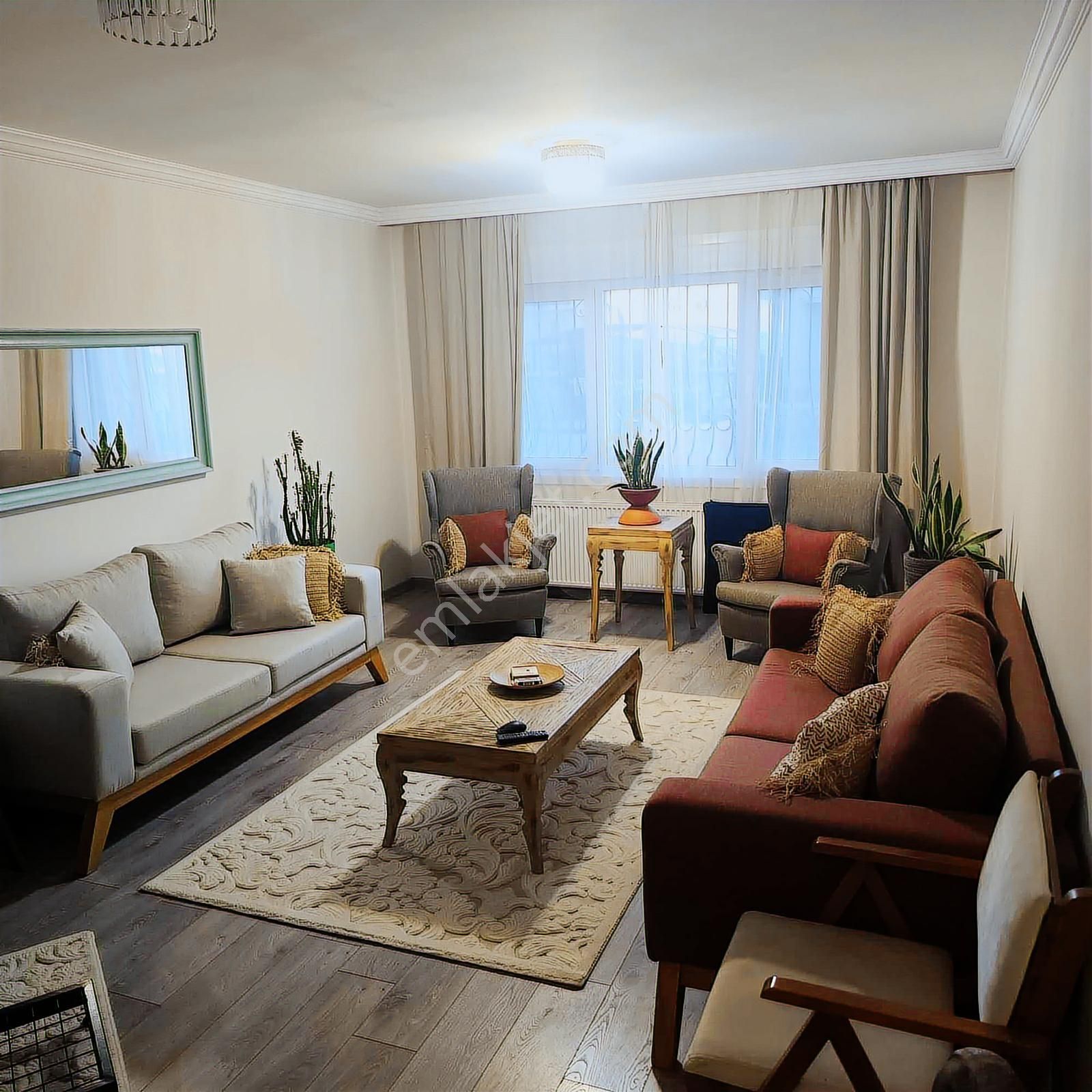 Cadde Üzerinde-mantolamalı Full Yapılı Villa 15.100.000 Tl - Görsel 24