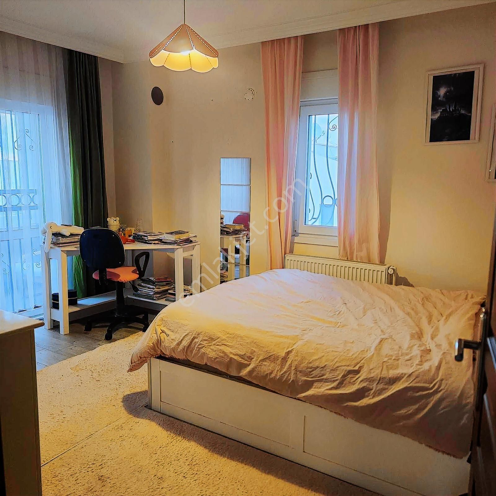 Cadde Üzerinde-mantolamalı Full Yapılı Villa 15.100.000 Tl - Görsel 27