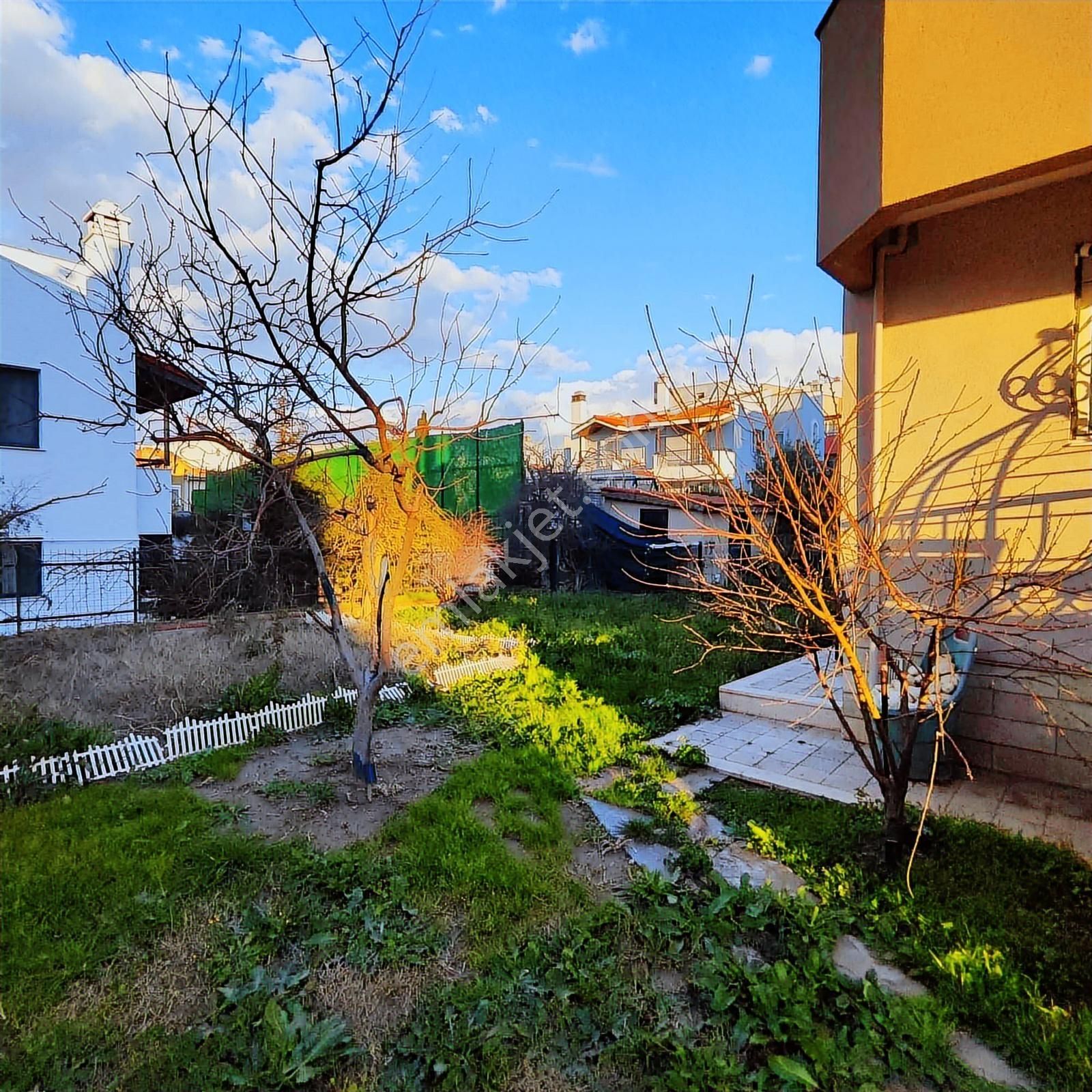 Cadde Üzerinde-mantolamalı Full Yapılı Villa 15.100.000 Tl - Görsel 7