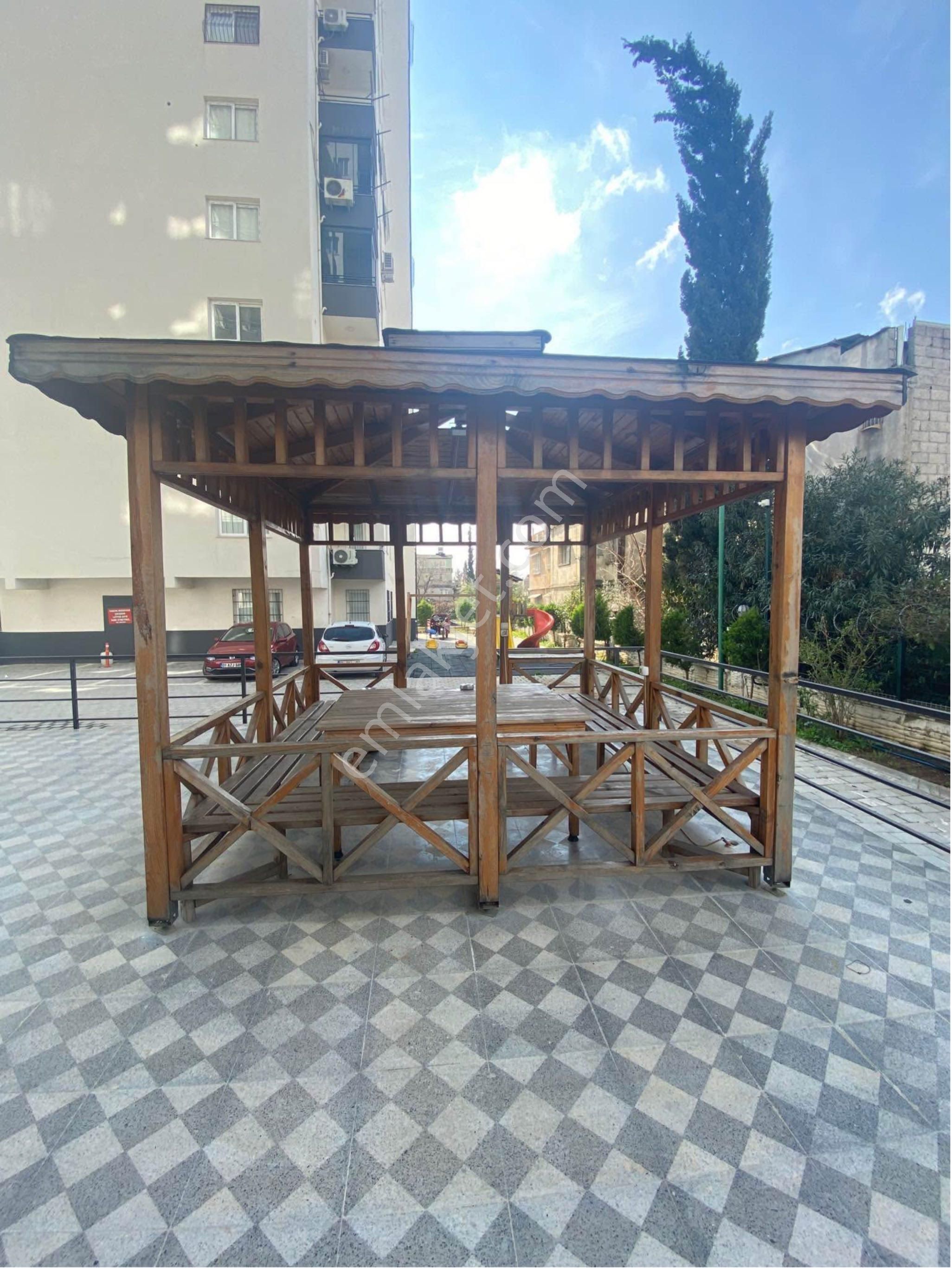 Mithatpaşa Mahallesinde 2+1 Satılık Çok Cazip Site İçerisinde Daire - Görsel 10