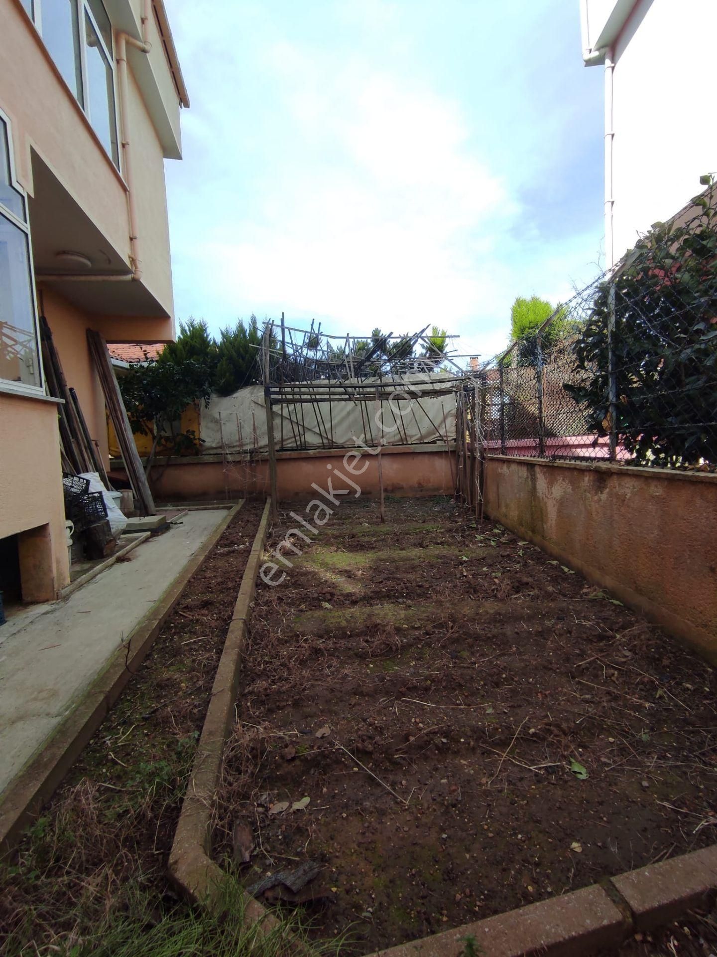 Şile Sahilköy Cadde Üzeri Sitede Full Eşyalı 5+1 Trıpleks Villa - Görsel 6