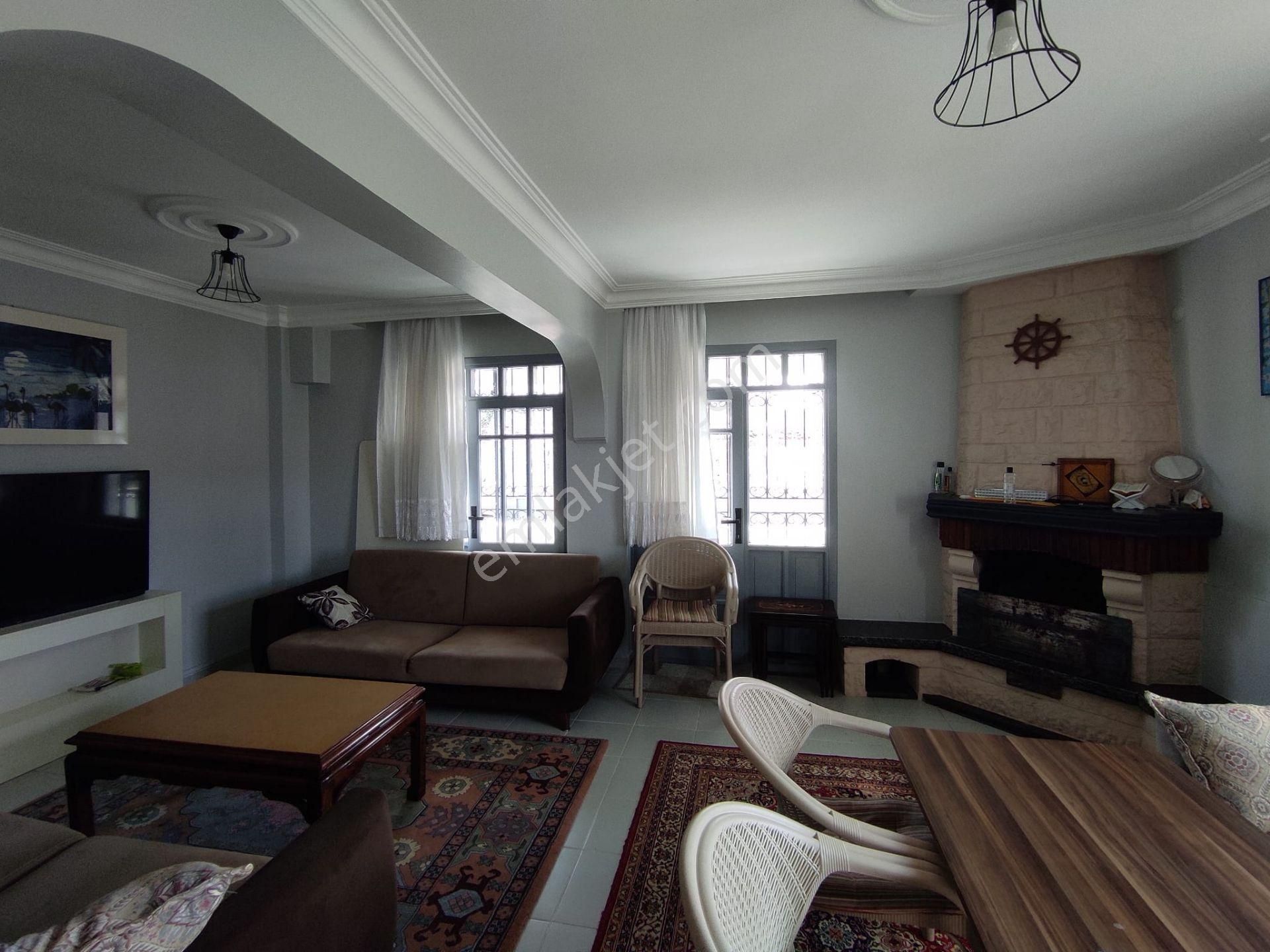 Şile Sahilköy Cadde Üzeri Sitede Full Eşyalı 5+1 Trıpleks Villa - Görsel 14