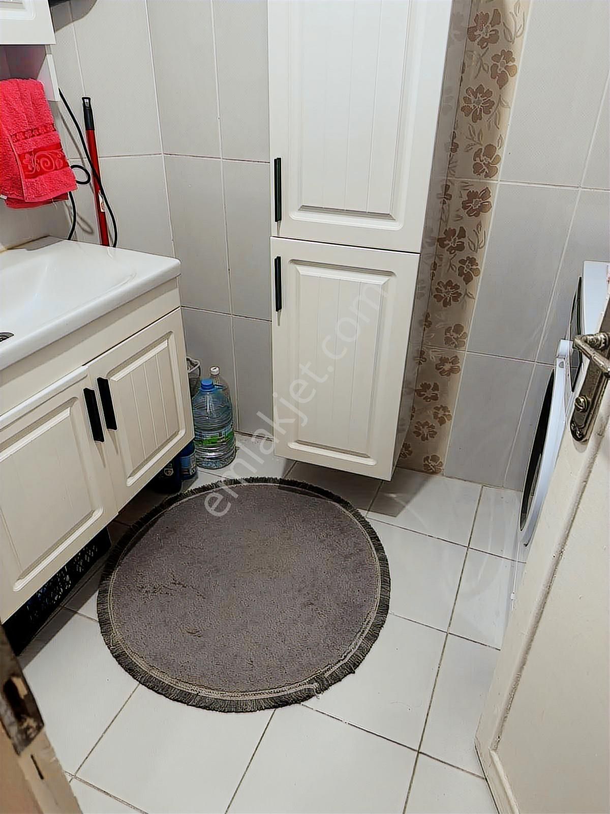 Rıza Acar'dan Merkezi Lokasyon Ara Kat Yapılı 3+1 Daire Satılık - Görsel 6