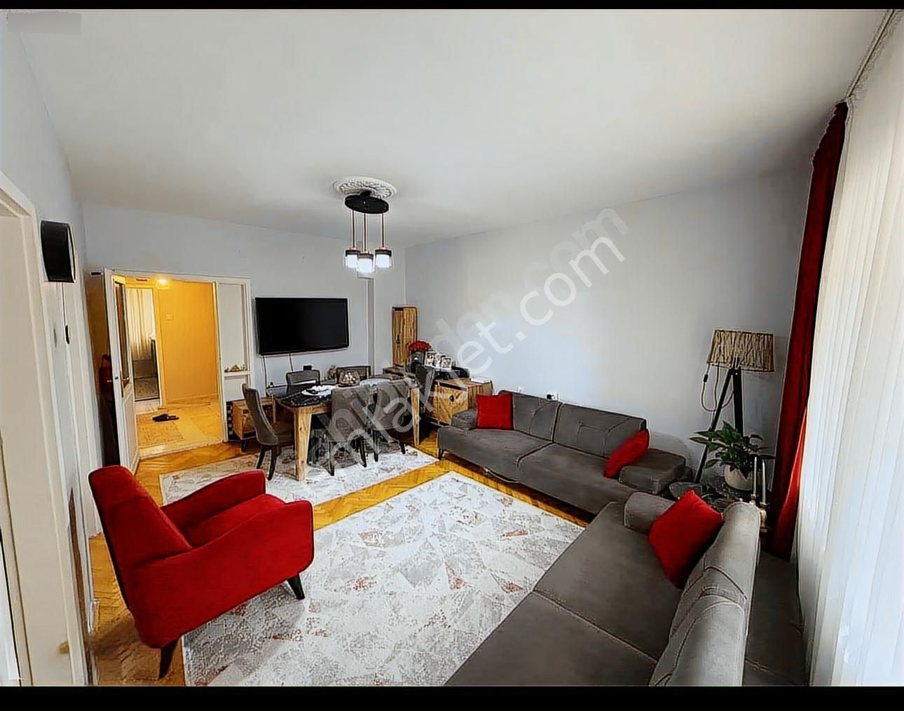 Rıza Acar'dan Merkezi Lokasyon Ara Kat Yapılı 3+1 Daire Satılık - Görsel 2