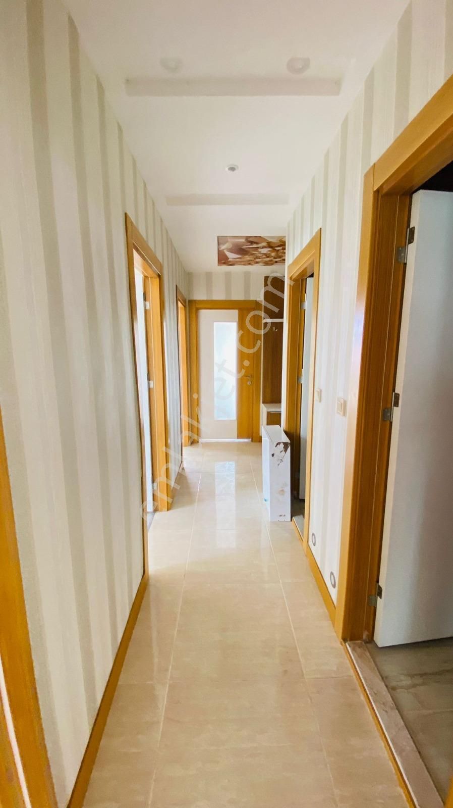 Adana Sarıçamda Atüye Yakın Bulvara Yakın Konumda 2+1 Kiralık Geniş Bir Daire - Görsel 2