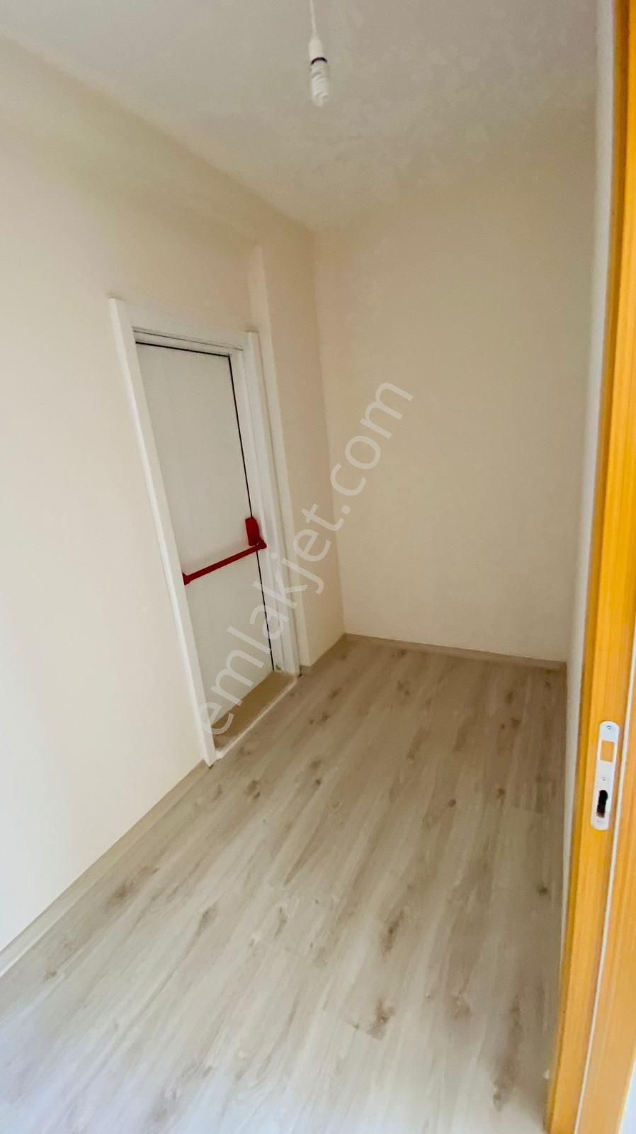 Adana Sarıçamda Atüye Yakın Bulvara Yakın Konumda 2+1 Kiralık Geniş Bir Daire - Görsel 8