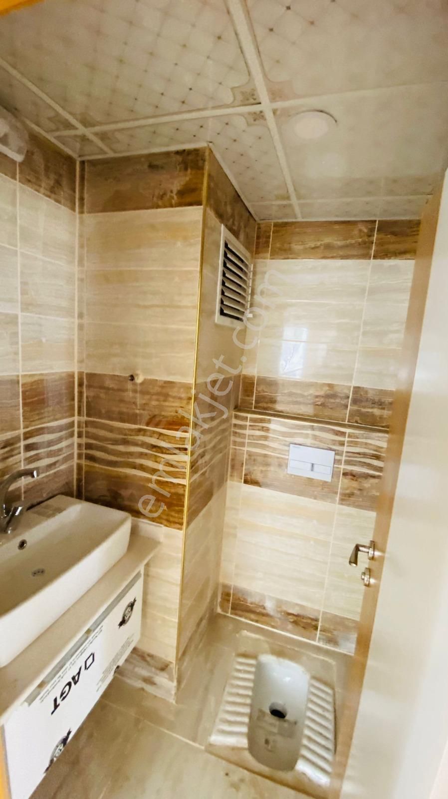 Adana Sarıçamda Atüye Yakın Bulvara Yakın Konumda 2+1 Kiralık Geniş Bir Daire - Görsel 5