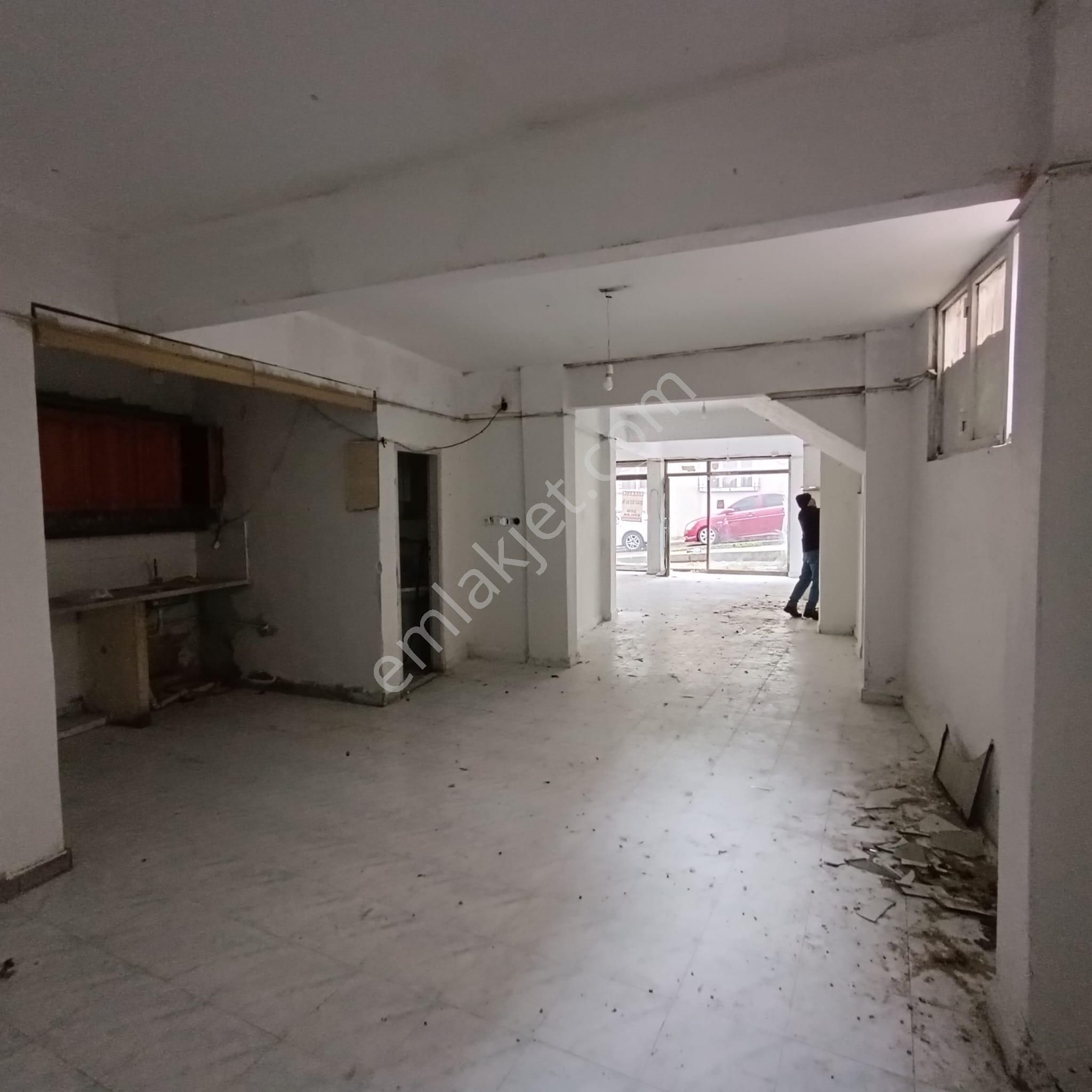 Bayrampaşa Kartaltepe 100 M2 Wc Mevcut Elektironik Kepenk Açılır Kanat Kapı - Görsel 7