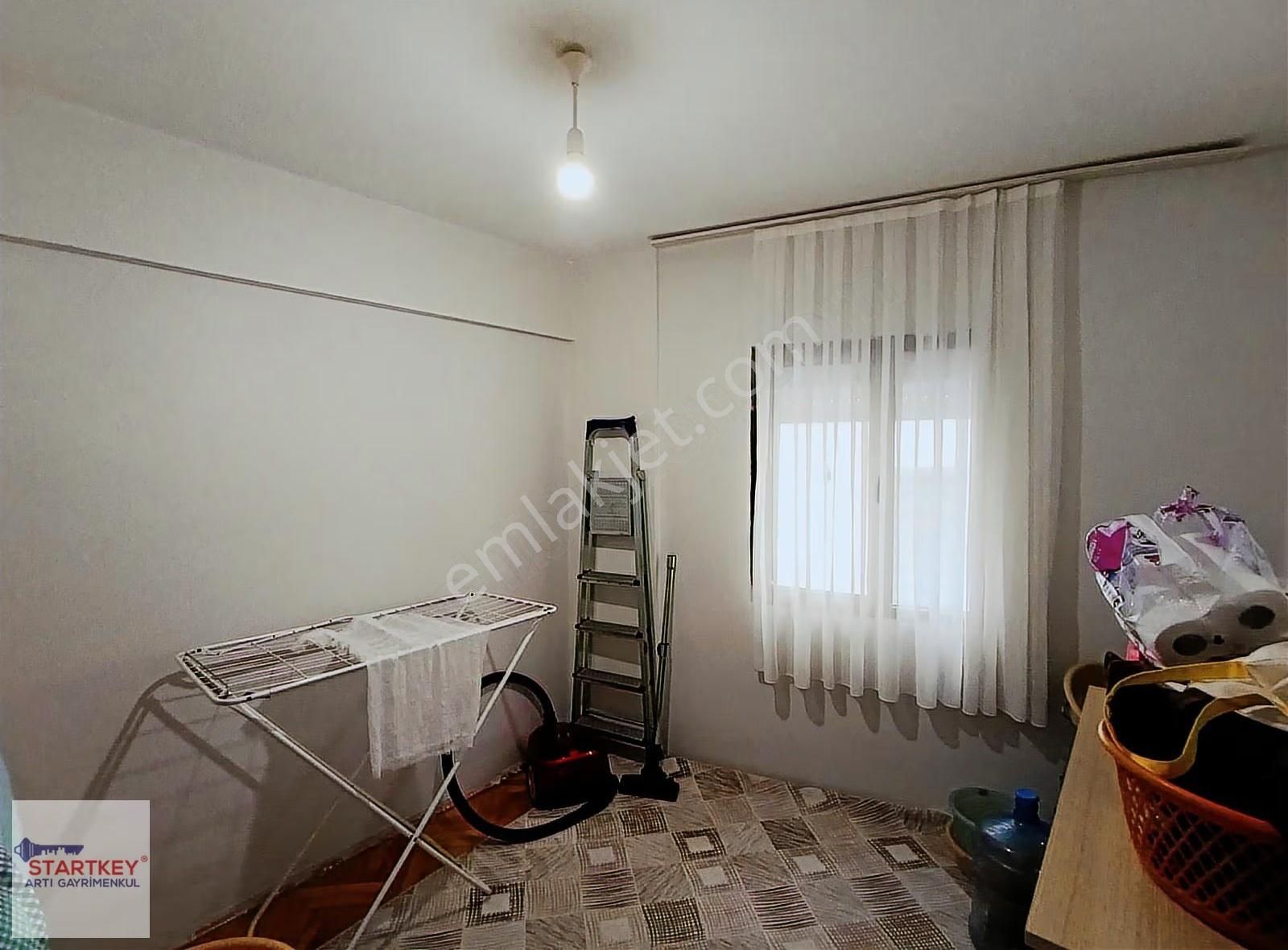 Karşıyaka İlçe Emniyet Müdürlüğü Arka Sokağında Satılık Daire - Görsel 7