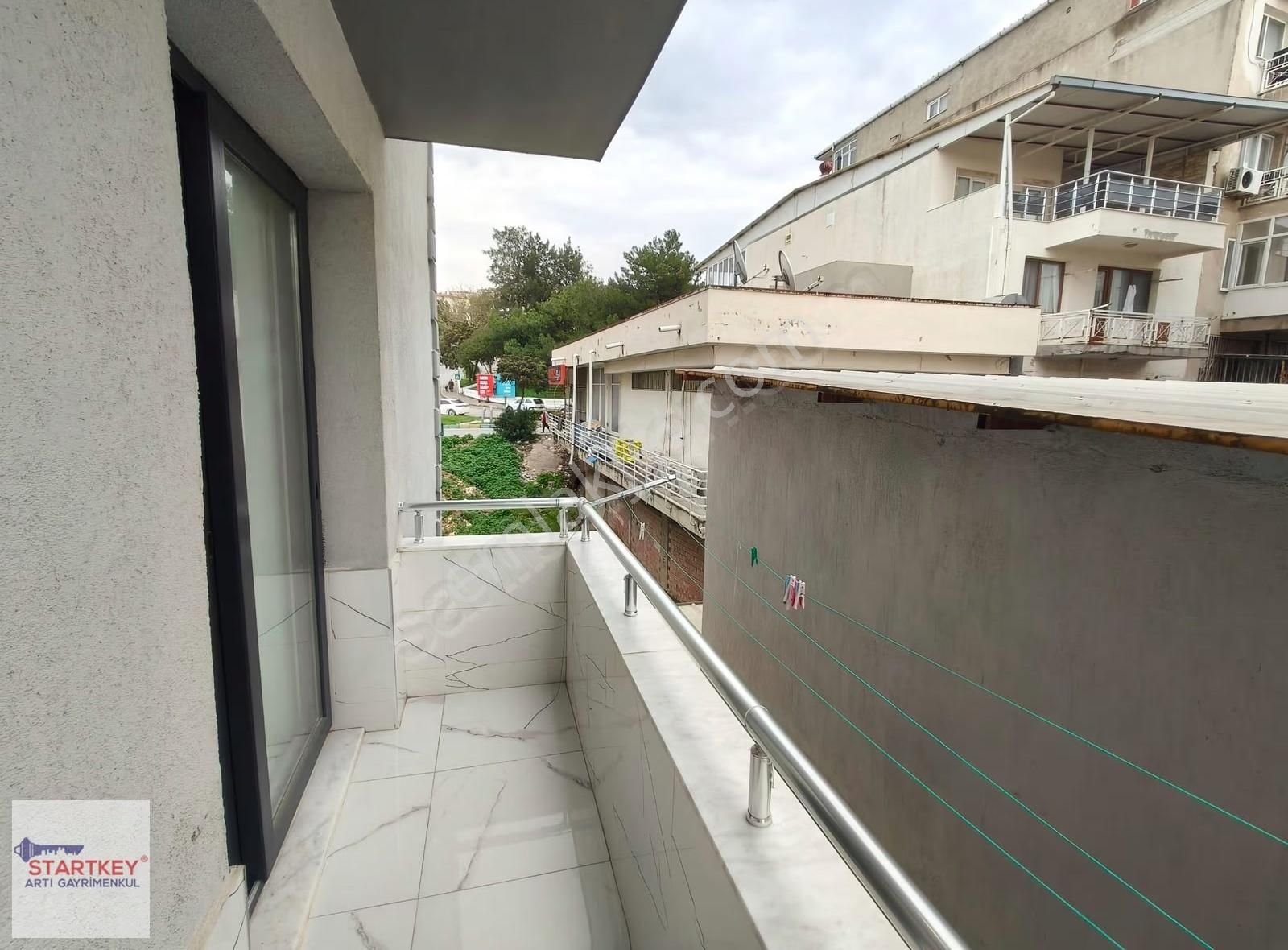 Buca Adatepe'de Merkezi Konumda 4+1 Satılık Daire - Görsel 19