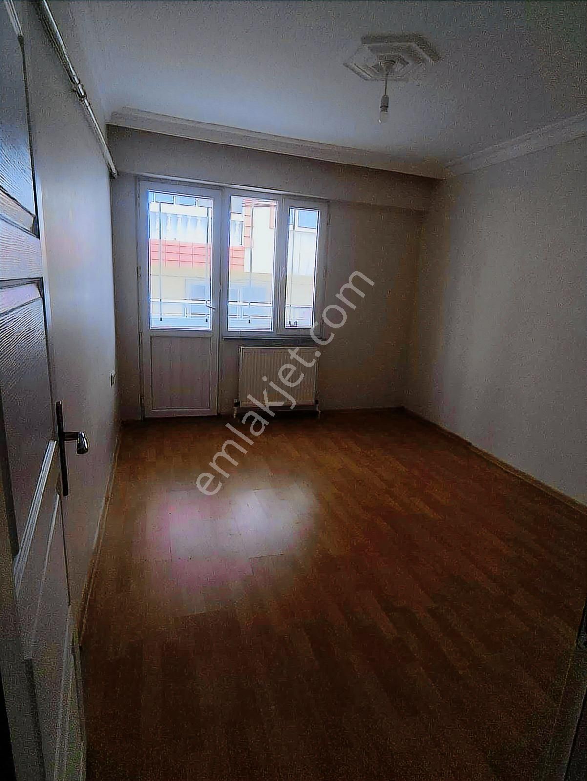 Göktürk'den Reşadiye Mahallesinde 2+1 100m2 Fırsat Daire - Görsel 6