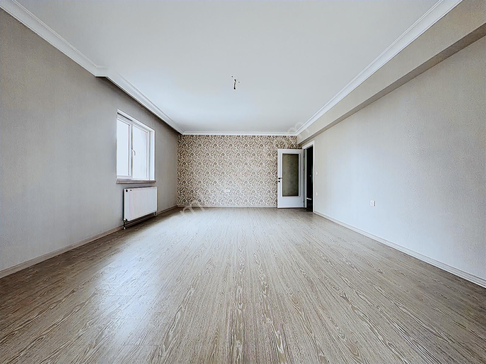 Mehmet Zengin'den Hakan Akbıyık Okulu Yakını 5.kat 3+1 Sitede - Görsel 16