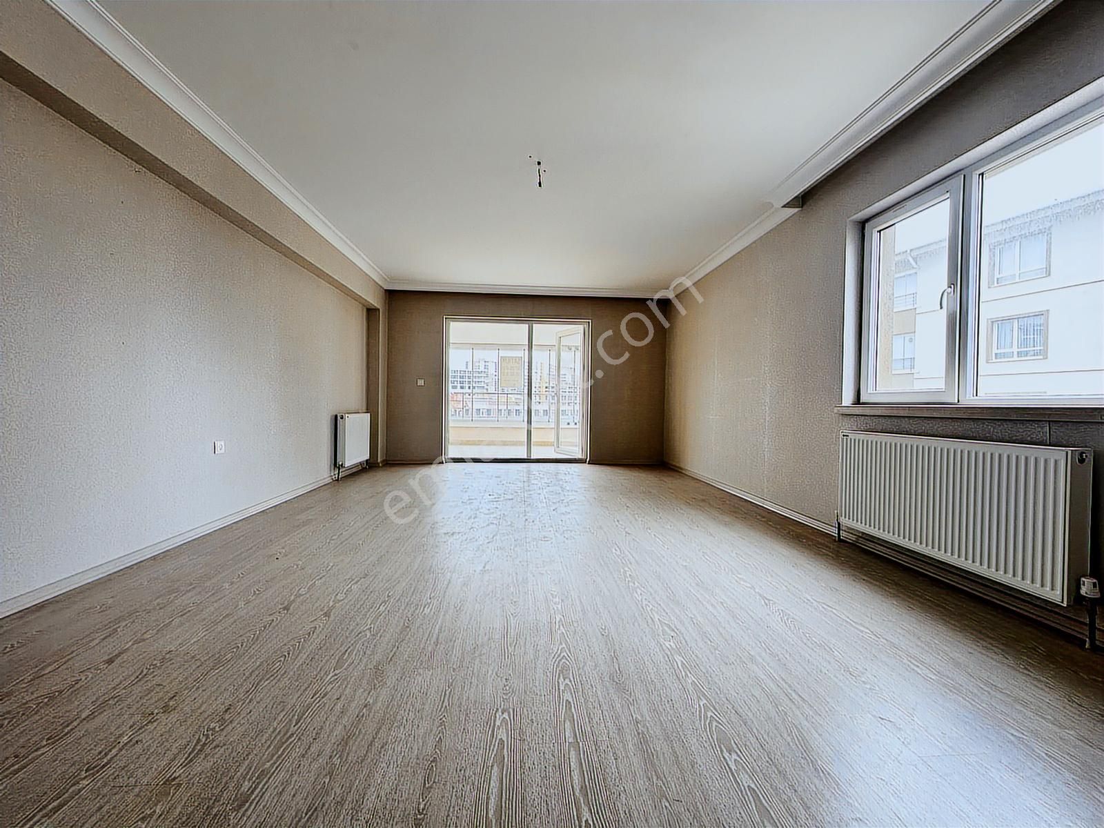 Mehmet Zengin'den Hakan Akbıyık Okulu Yakını 5.kat 3+1 Sitede - Görsel 15