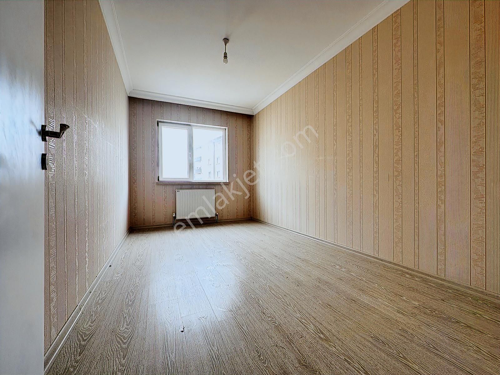 Mehmet Zengin'den Hakan Akbıyık Okulu Yakını 5.kat 3+1 Sitede - Görsel 17