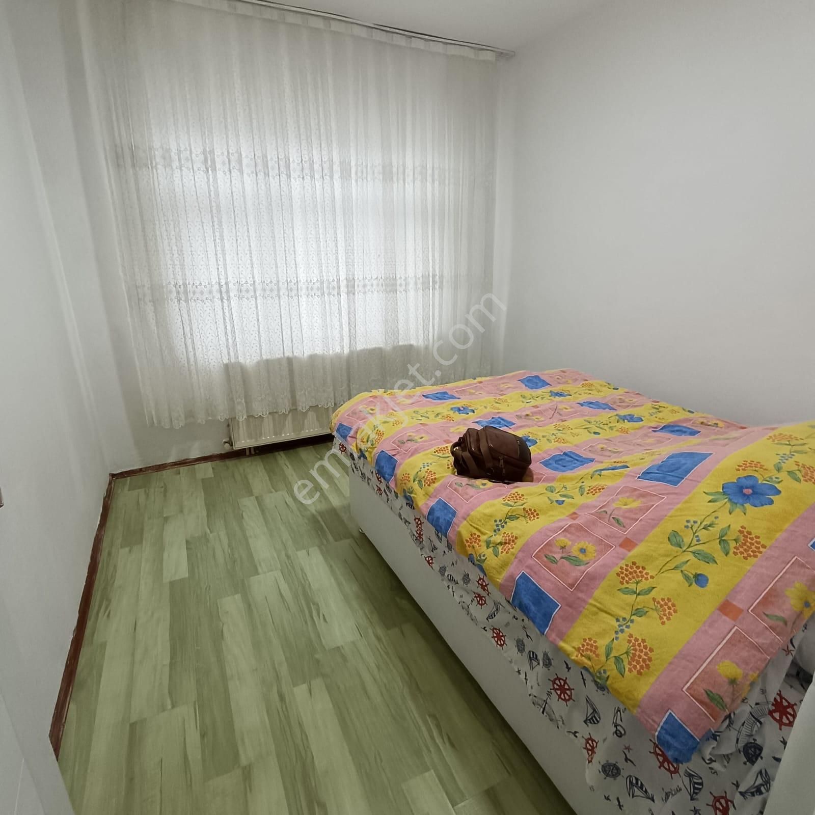 Bayrampaşa Kartaltepe Kat 1 Full Eşyalı Kombili Kapalı Balkon 80 M2 - Görsel 7