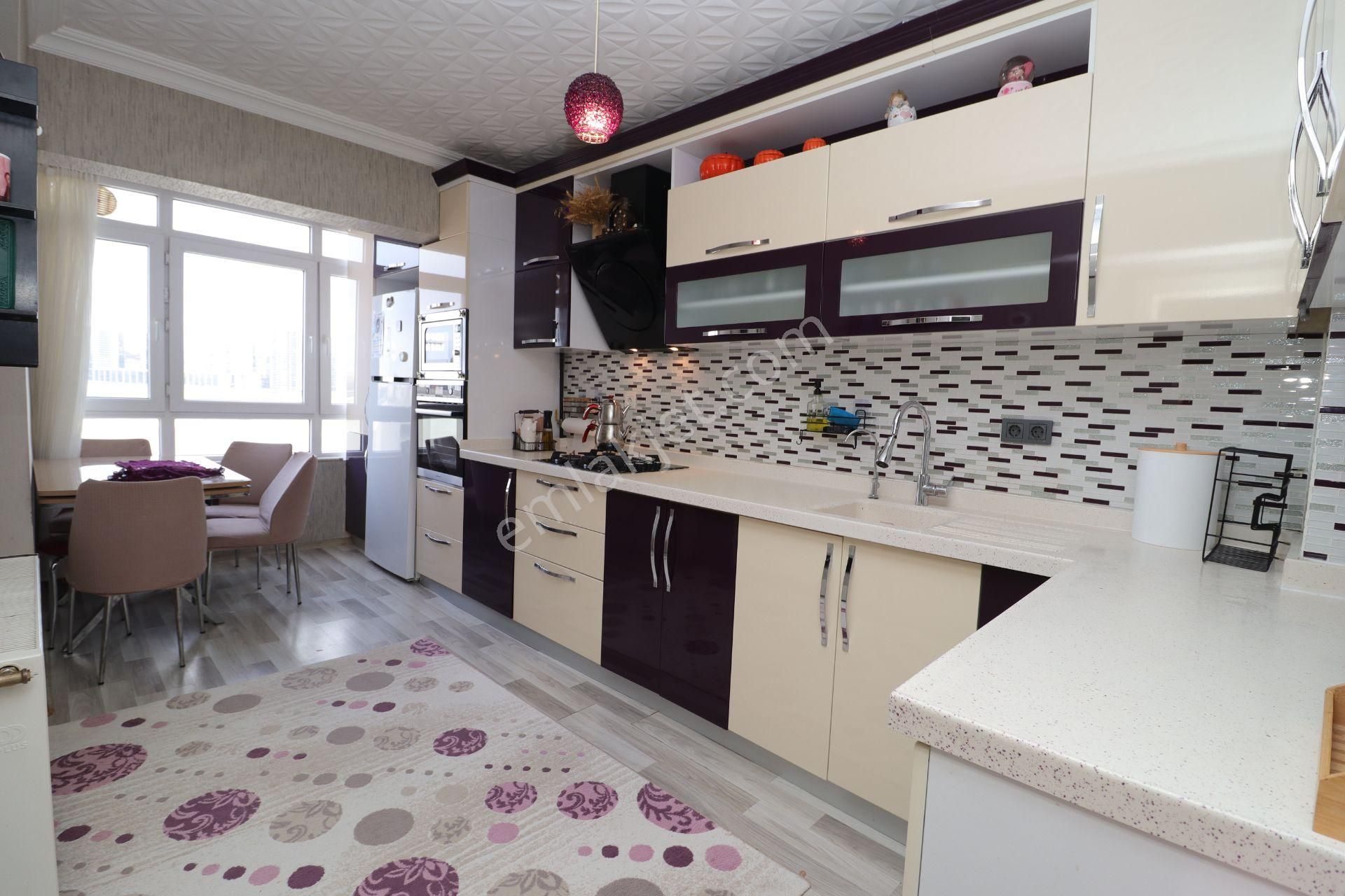 Akif'ten Topçu'da 4+1 Tren İstasyonu & Cadde Yanı Satılık Teras - Görsel 2