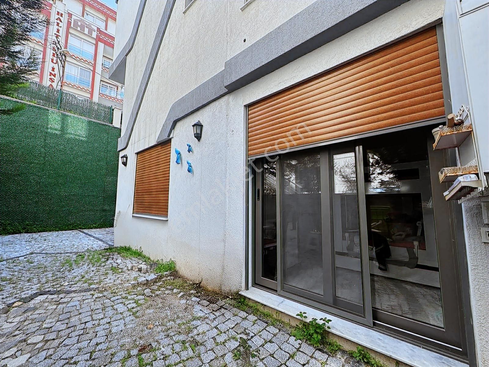 Genç Binada Satılık 2+1 Ebeveyn Banyolu Bahçeli Daire - Görsel 14