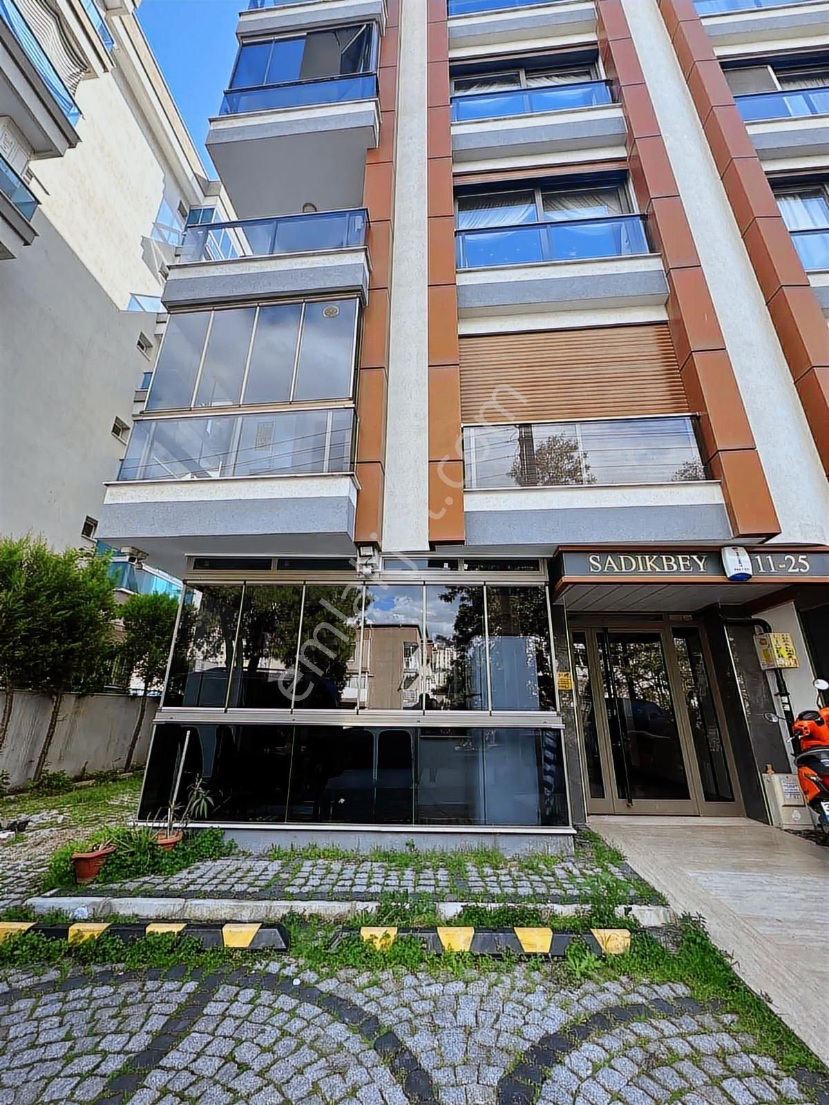 Genç Binada Satılık 2+1 Ebeveyn Banyolu Bahçeli Daire - Görsel 18