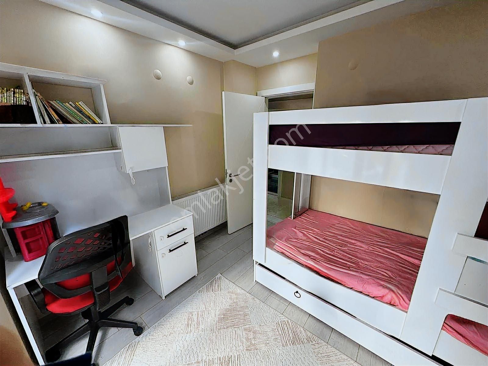 Genç Binada Satılık 2+1 Ebeveyn Banyolu Bahçeli Daire - Görsel 6