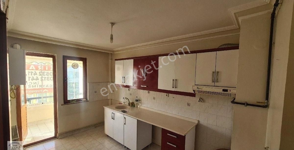 Çankaya Turangüneş,sancak Mah. Doğukent Bulvarı Başkent Konutları Yakini Arakat Kombili Asansörlü