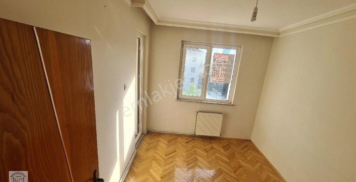 Çankaya Turangüneş,sancak Mah. Doğukent Bulvarı Başkent Konutları Yakini Arakat Kombili Asansörlü - Görsel 3