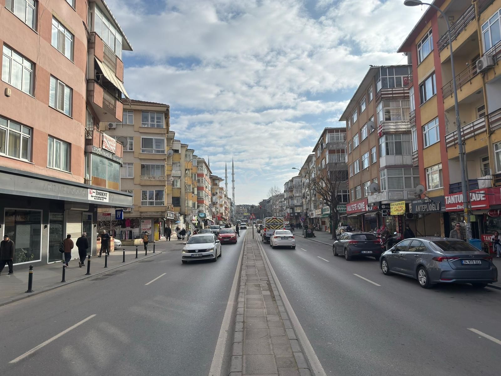 Acil!!!! Yatırımlık Cadde Üstü Net 85 M² 2+1 Daire - Görsel 17